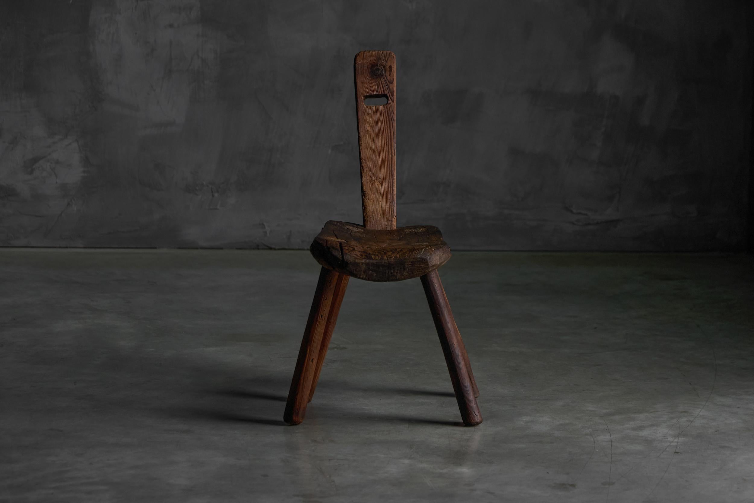 Rustique Chaise d'art populaire alpin, France, 19e siècle en vente