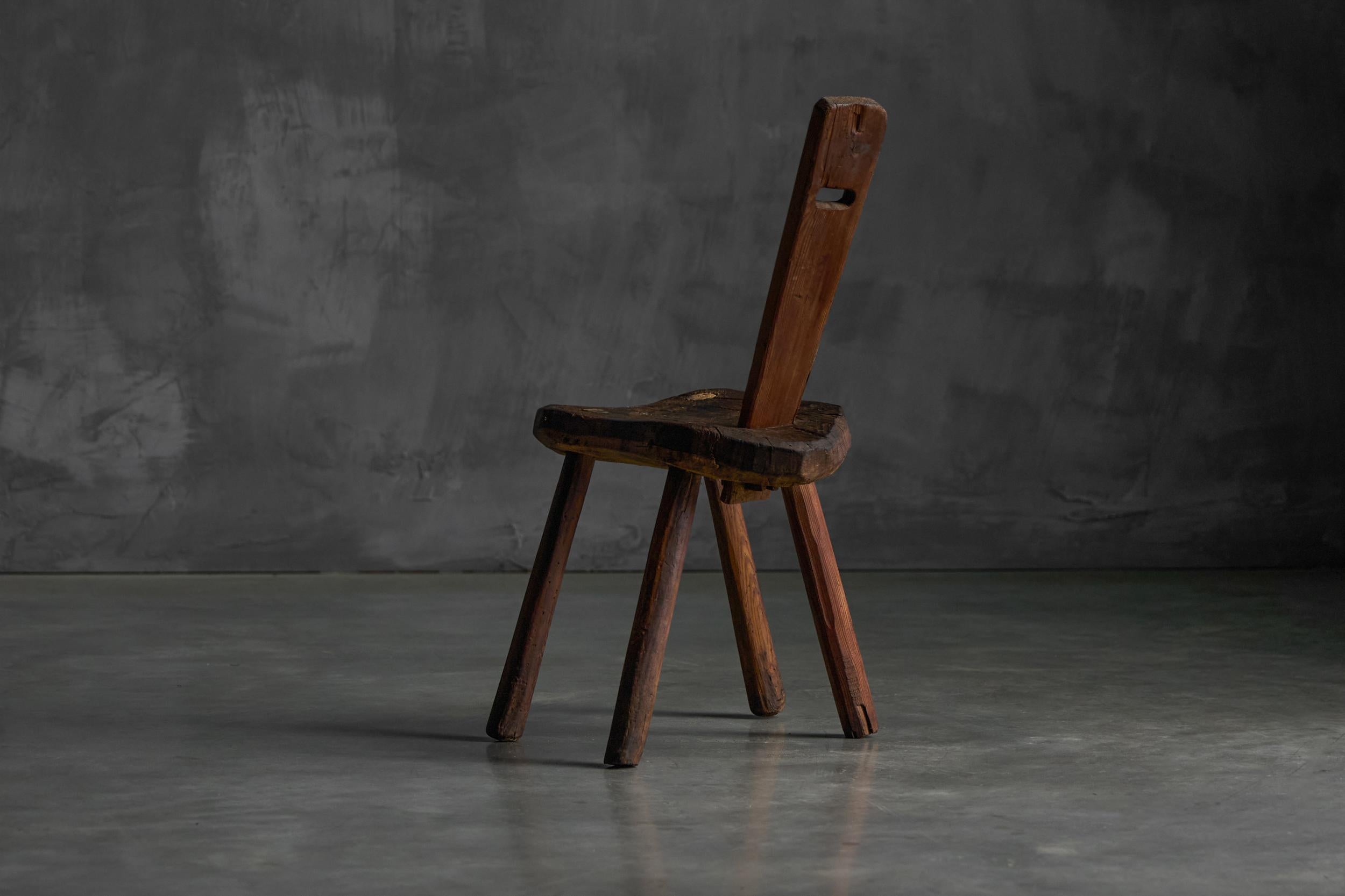 XIXe siècle Chaise d'art populaire alpin, France, 19e siècle en vente