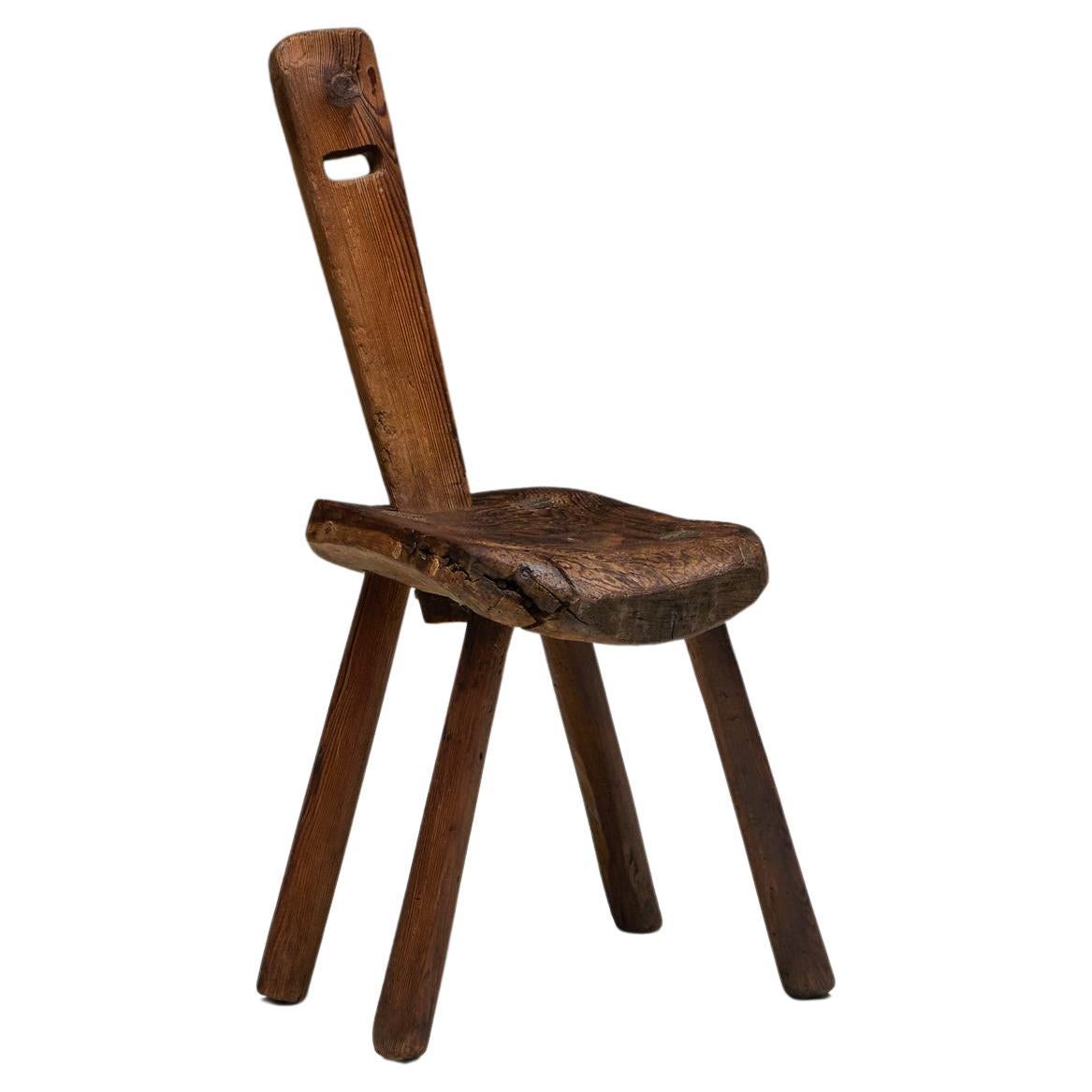 Chaise d'art populaire alpin, France, 19e siècle