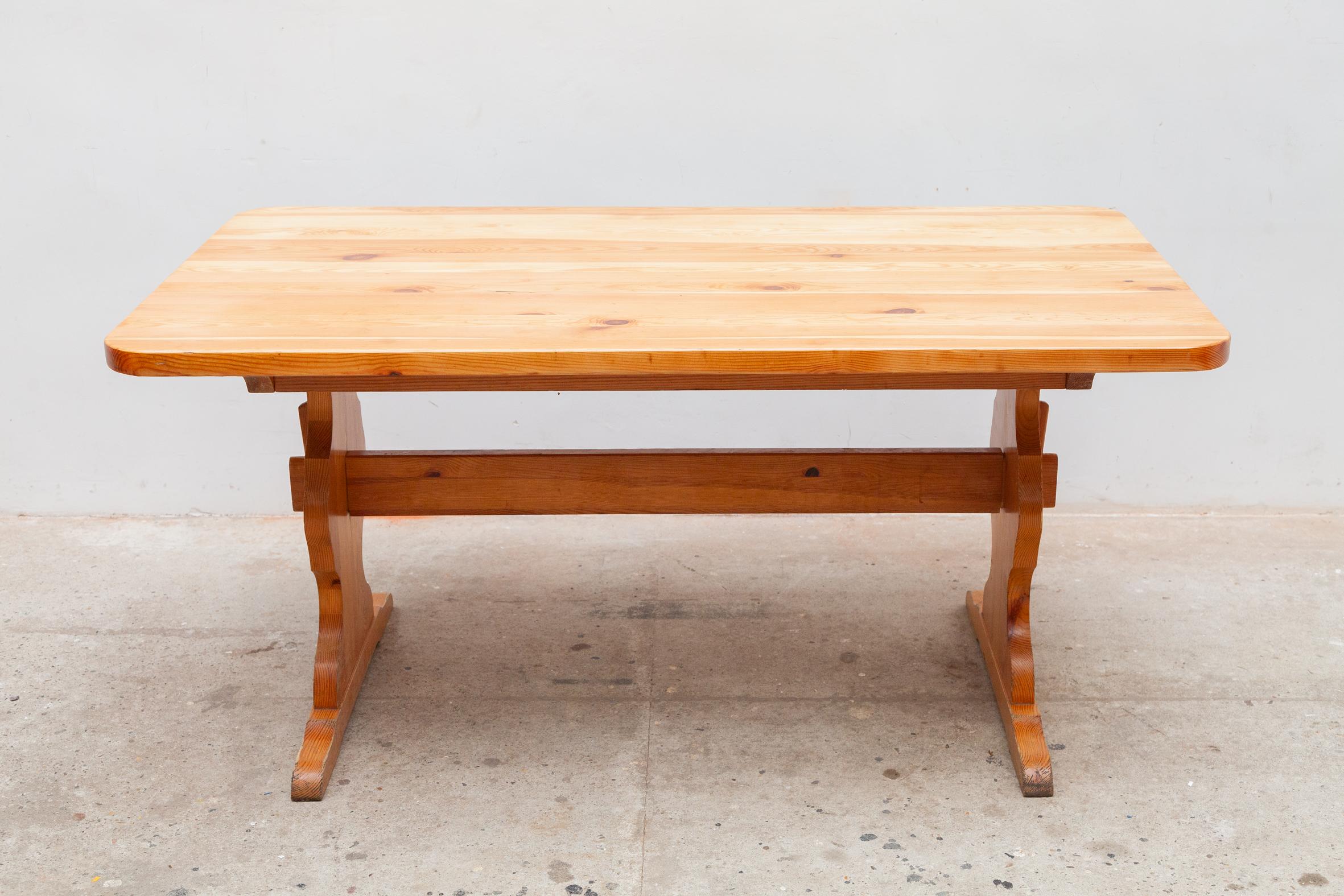 Mid-Century Modern Alpine-Inspired Brutalist Dining Table in Style of Charlotte Perriand, 1960s For Sale