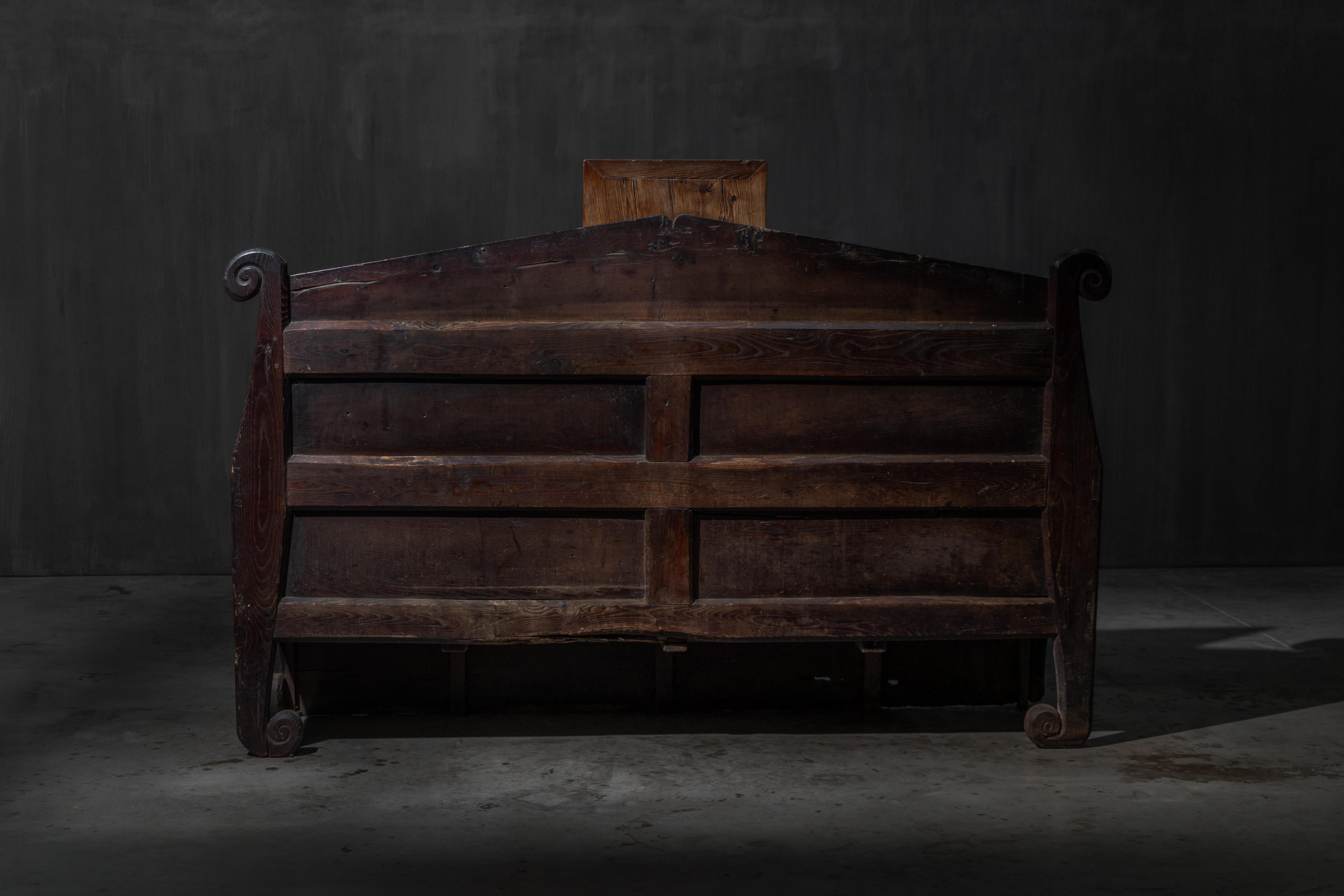 Banc monastère alpine avec table pliante, France, 19ème siècle en vente 5