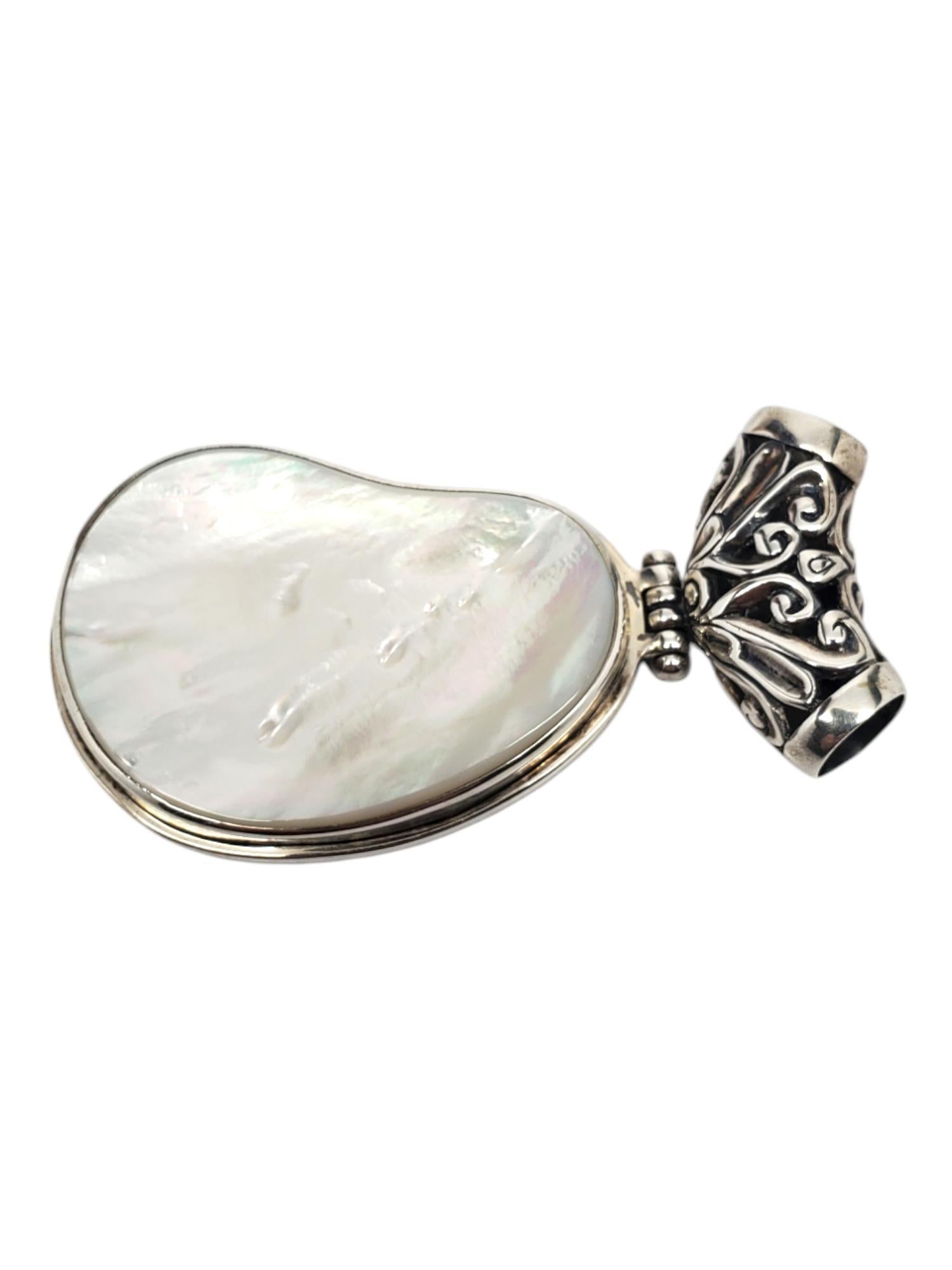 ALS Sterling Silver Mother Of Pearl Large Pendant #20776 In Good Condition For Sale In Washington Depot, CT