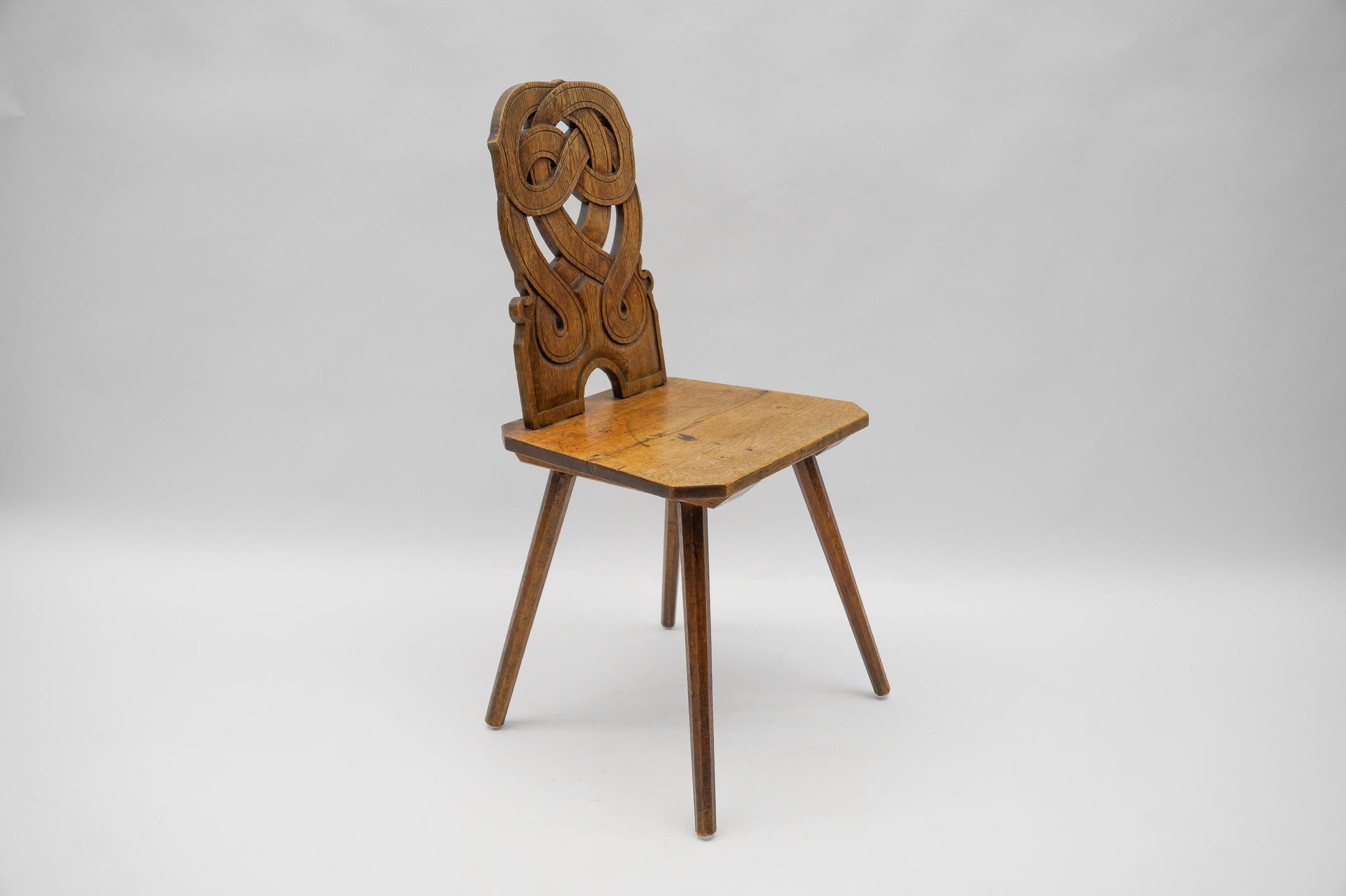 French Provincial Alsatian chair with interlacing pattern on the back, France 1930s For Sale