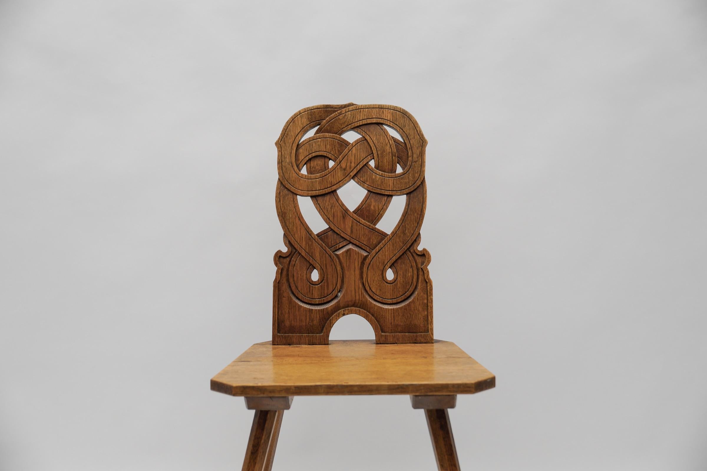 Alsatian chair with interlacing pattern on the back, France 1930s For Sale 1