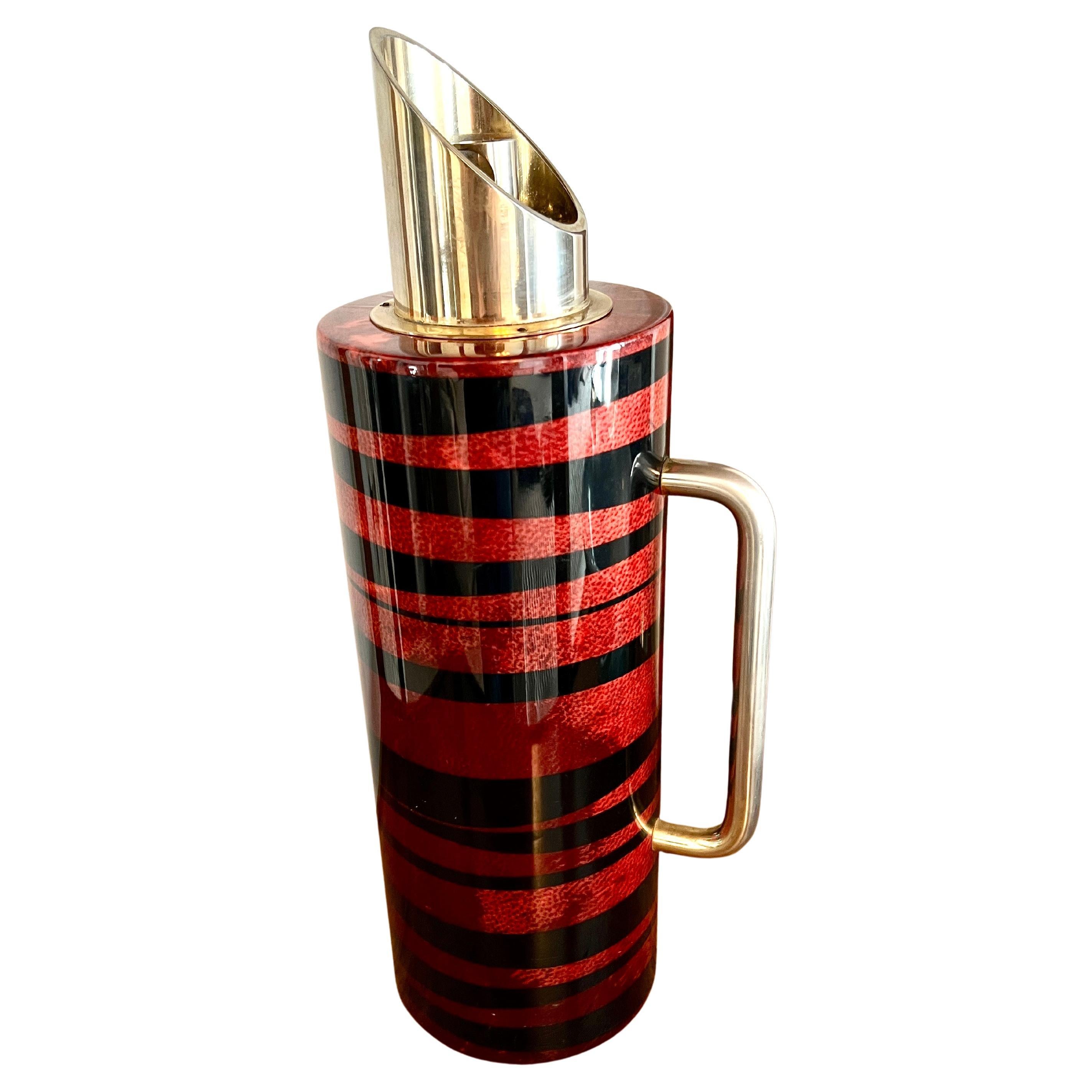 Anche la brocca da cocktail calda e fredda in pelle di capra e ottone di Tura con accenti in ottone in vendita