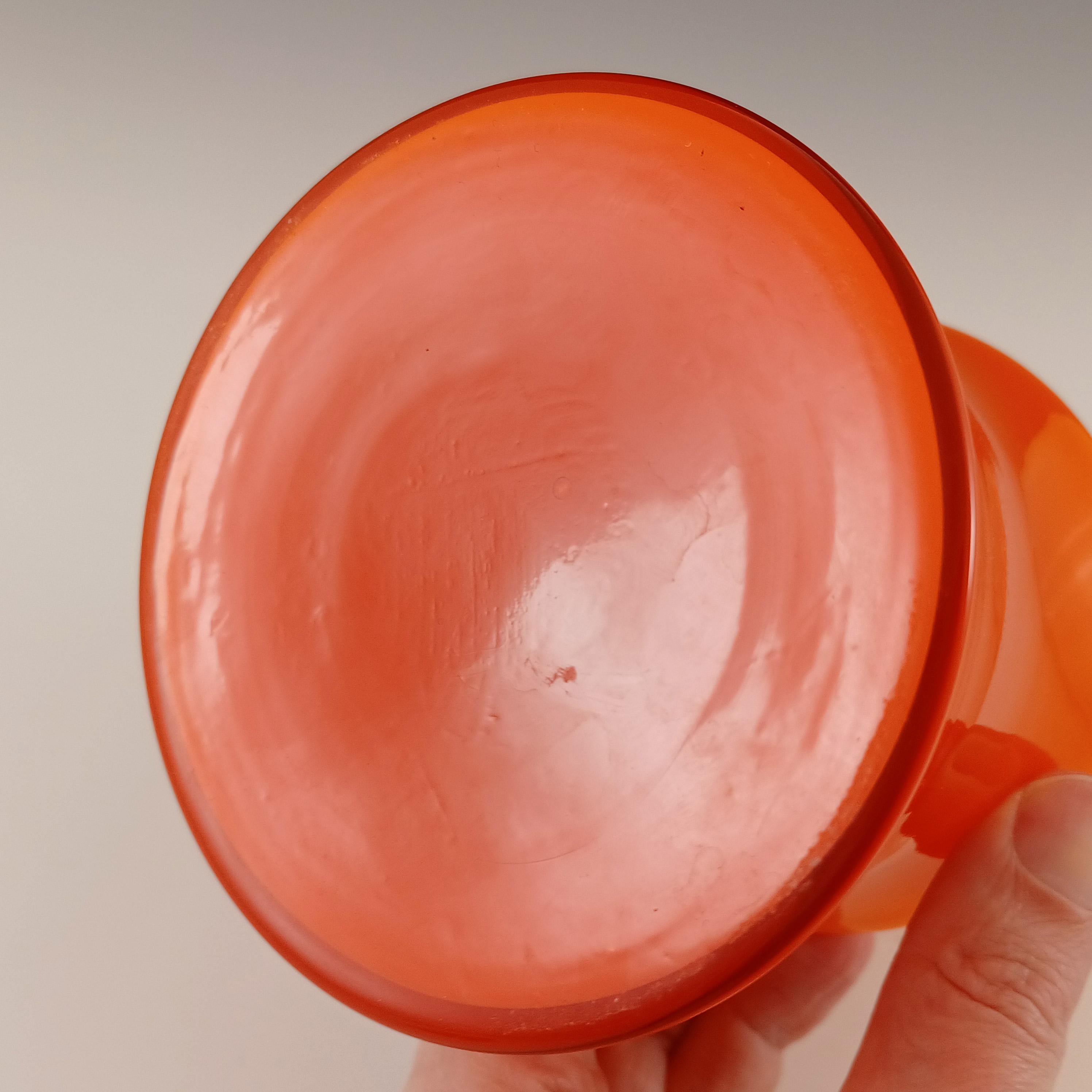 Vetro Alsterfors #AV281/20 Vaso in vetro opalino arancione svedese in vendita