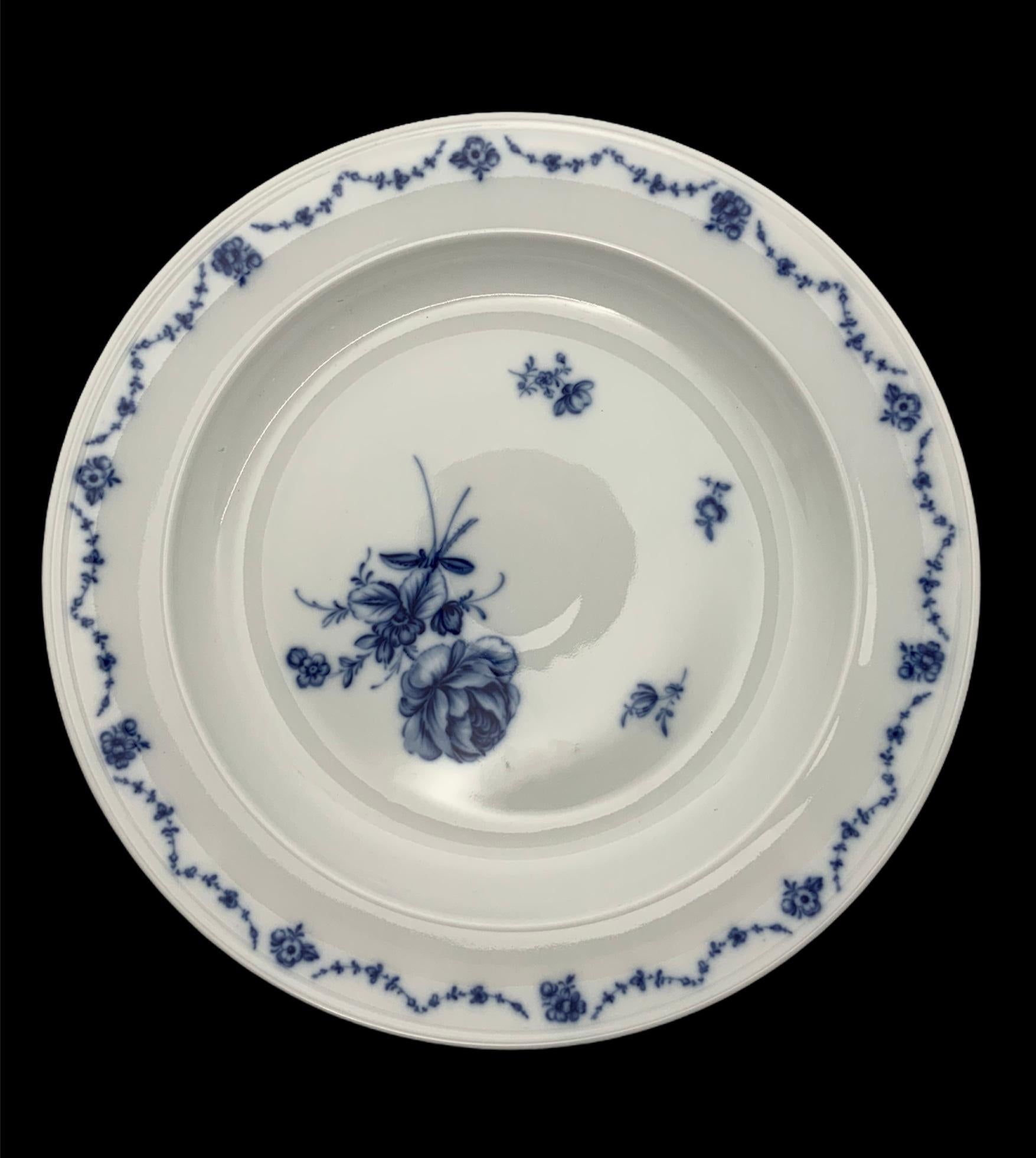 Alt Furstenberg Porcelain Lottine Round Tureen For Sale 7