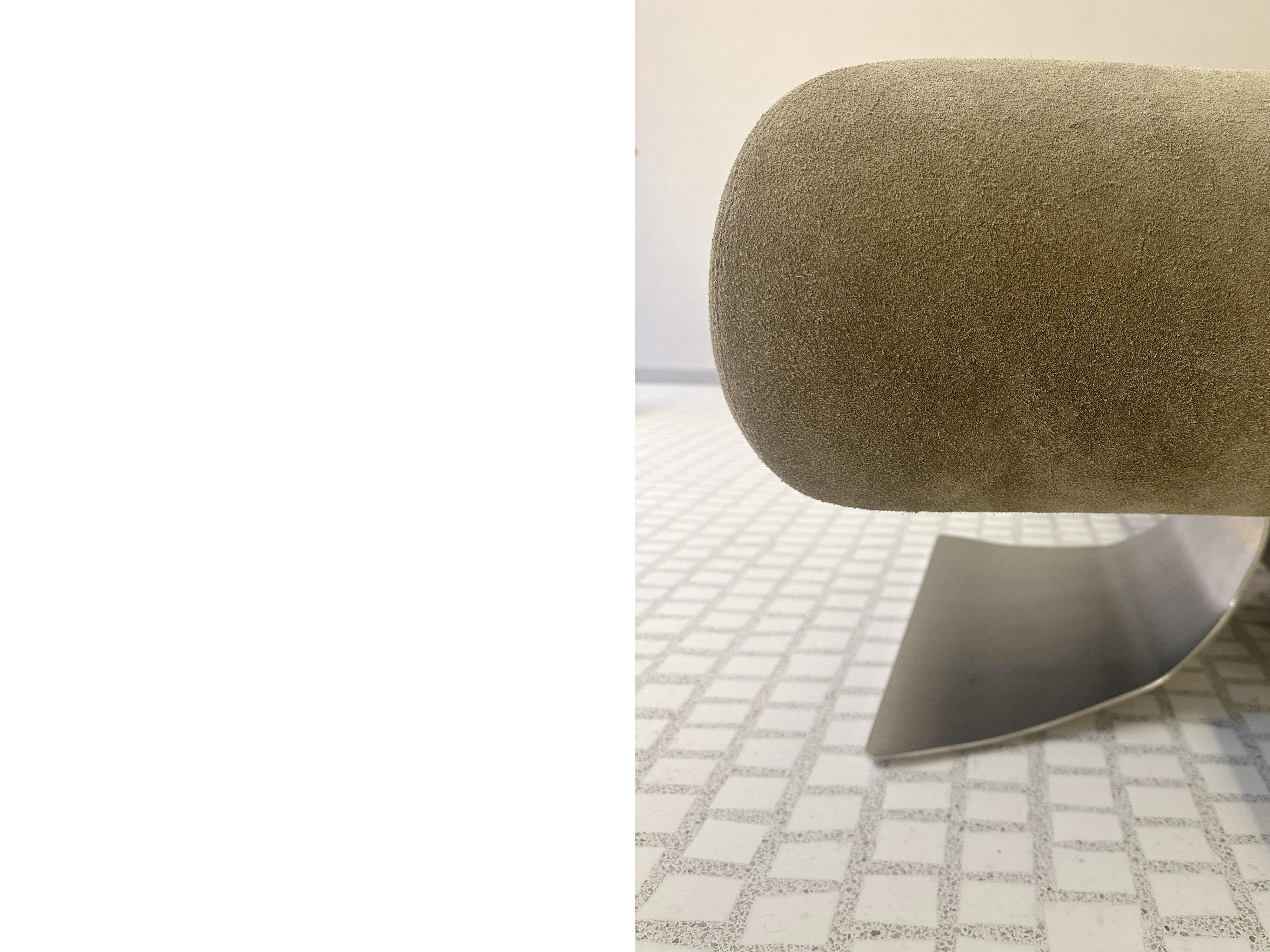 Brazilian Alta Chair + Ottoman by Oscar Niemeyer For Sale