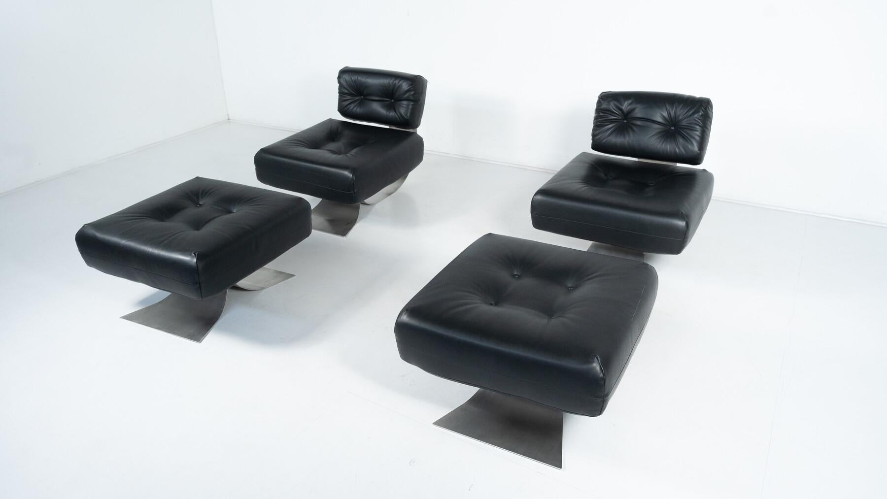 Loungesessel und Ottomane „Alta“ von Oscar Niemeyer für Mobilier International 12