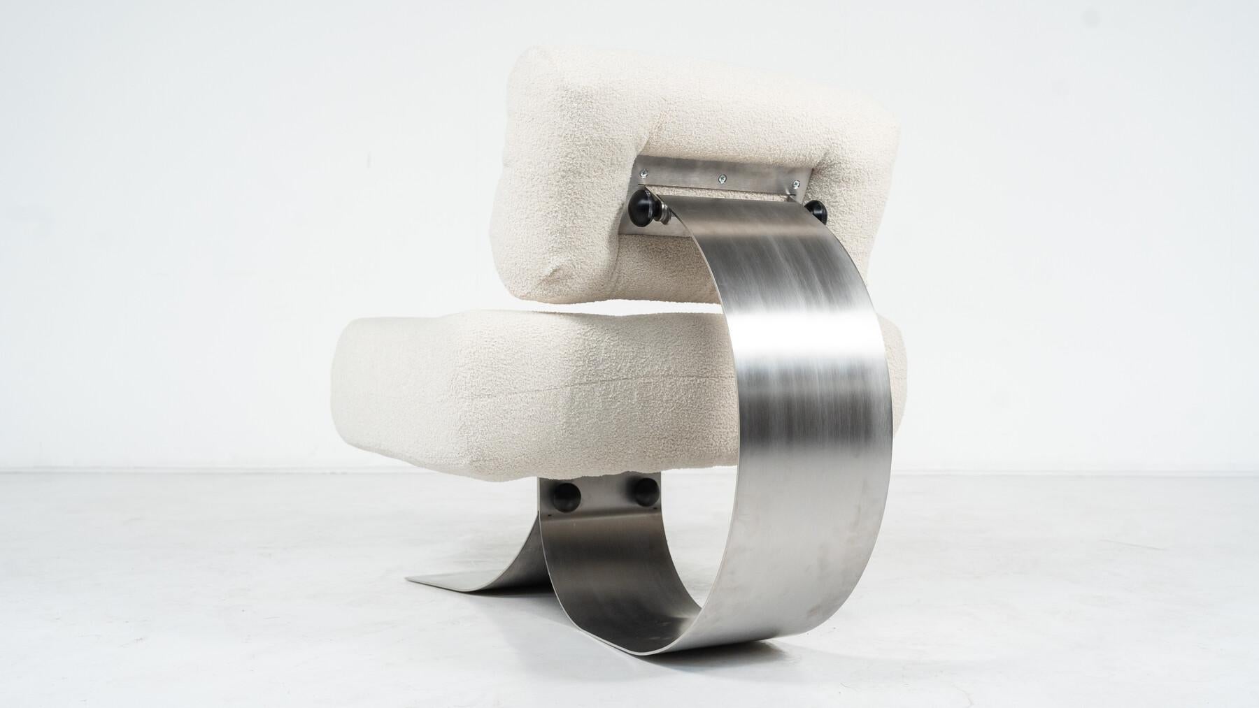 Loungesessel und Ottomane „Alta“ von Oscar Niemeyer für Mobilier International 3