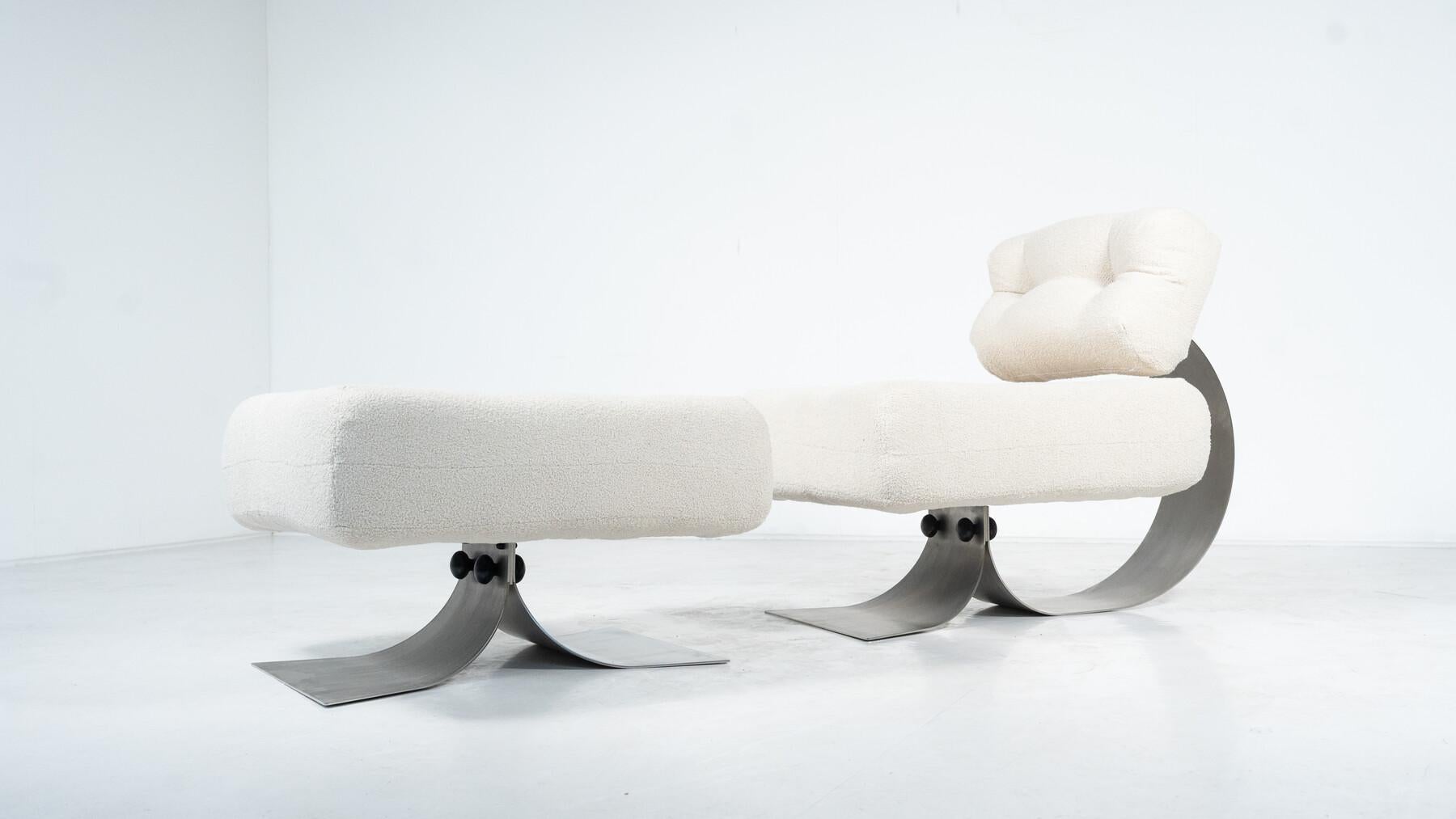 Sessel und Ottomane Modell 'Alta' von Oscar Niemeyer für Mobilier International - Neue Polsterung