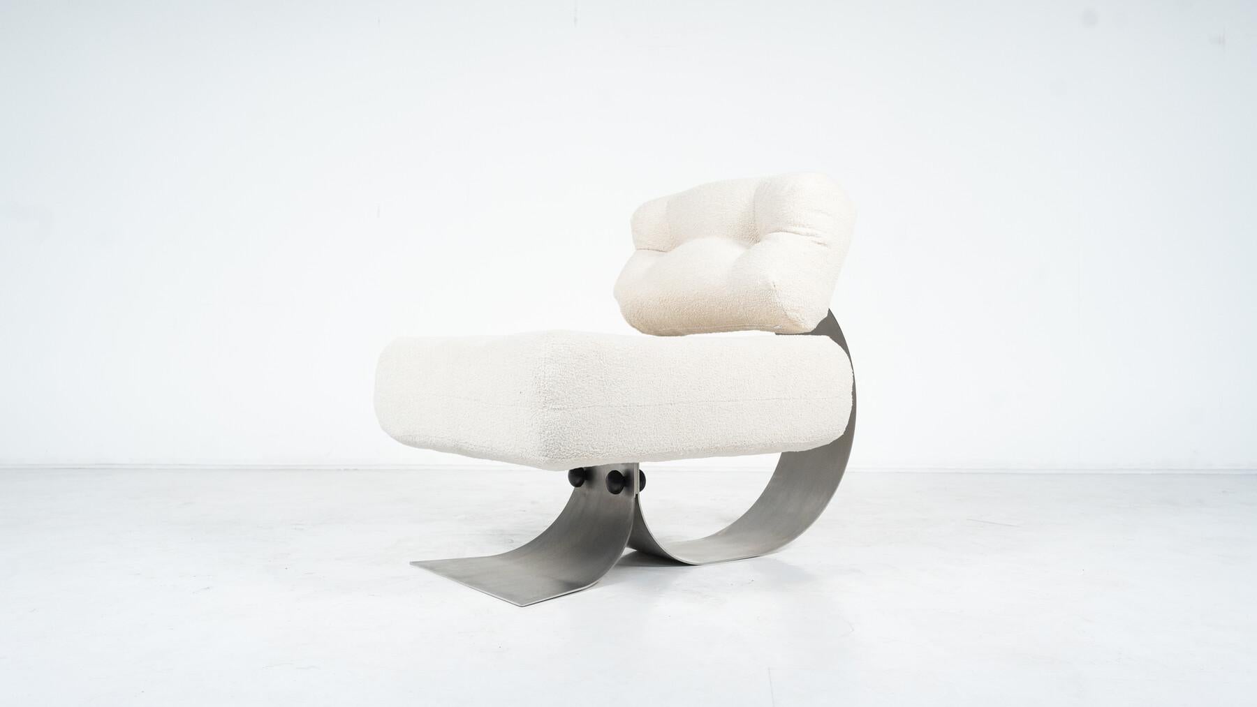 Loungesessel und Ottomane „Alta“ von Oscar Niemeyer für Mobilier International (Stahl)