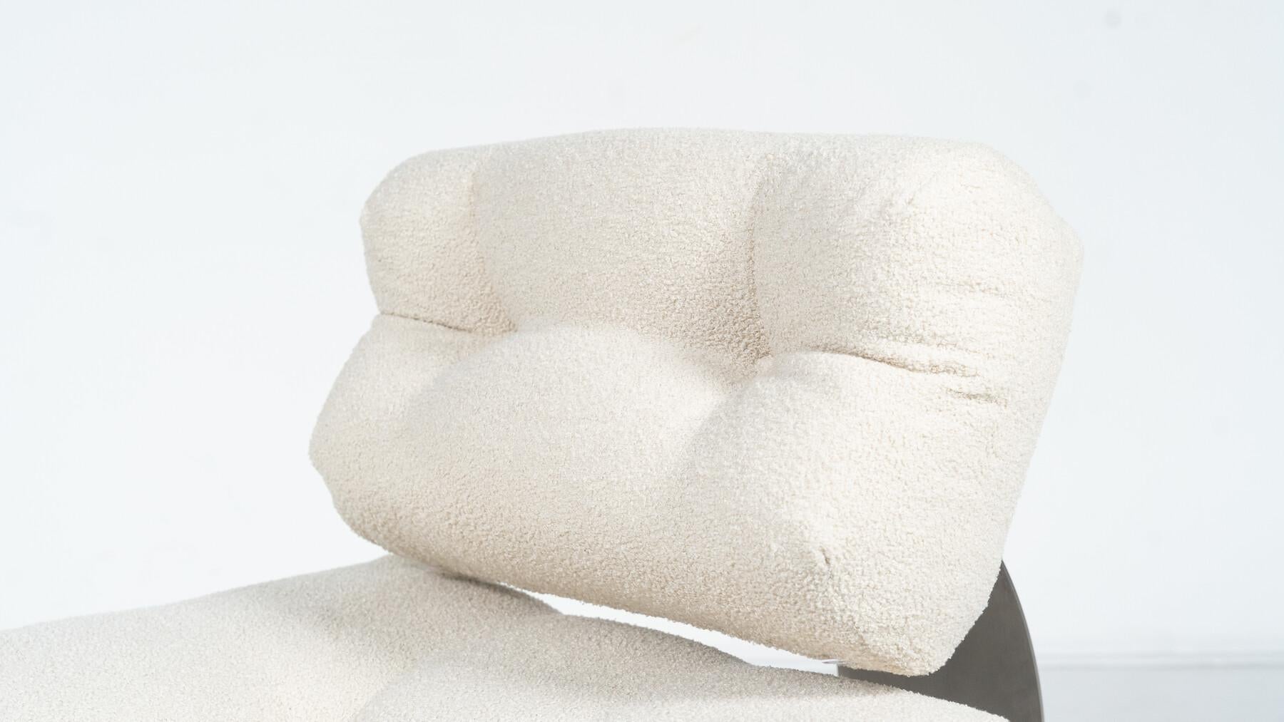 Loungesessel und Ottomane „Alta“ von Oscar Niemeyer für Mobilier International 2