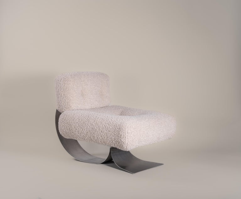 Alta Lounge Chair and Ottoman by Oscar Niemeyer In Good Condition For Sale In Culver City, CA
