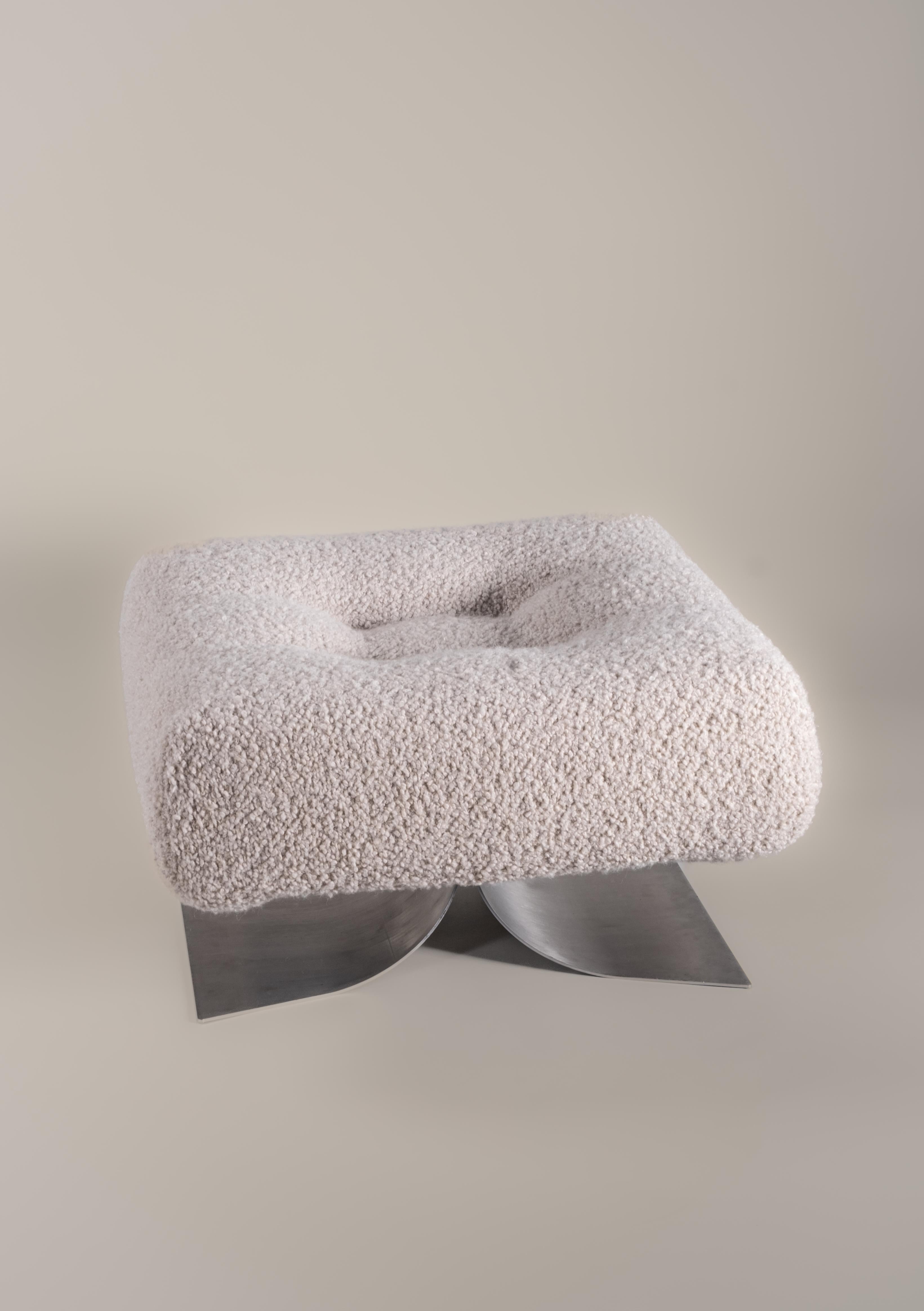 Alta Lounge Chair and Ottoman by Oscar Niemeyer 1