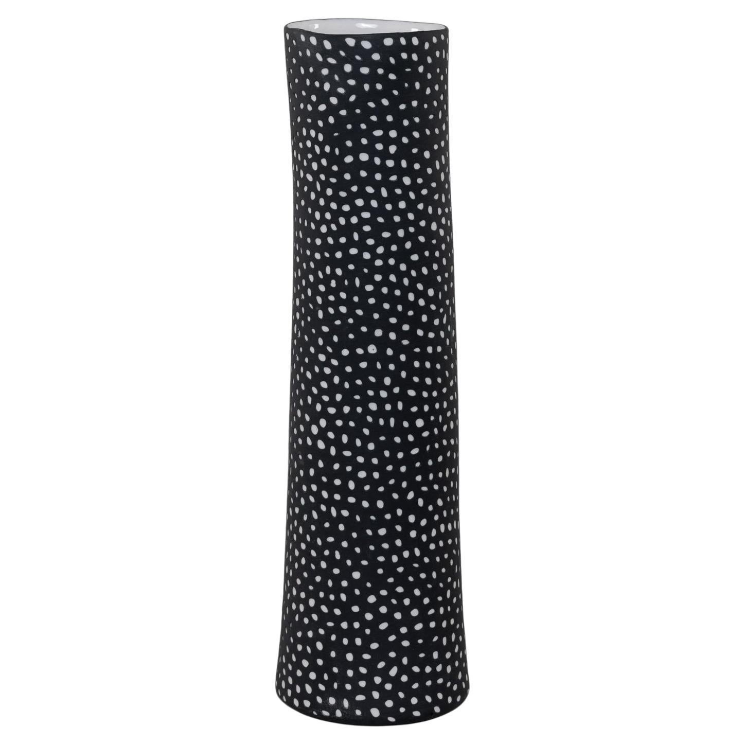Vaso ALTA, vaso contemporaneo in porcellana fatto a mano in bianco e nero