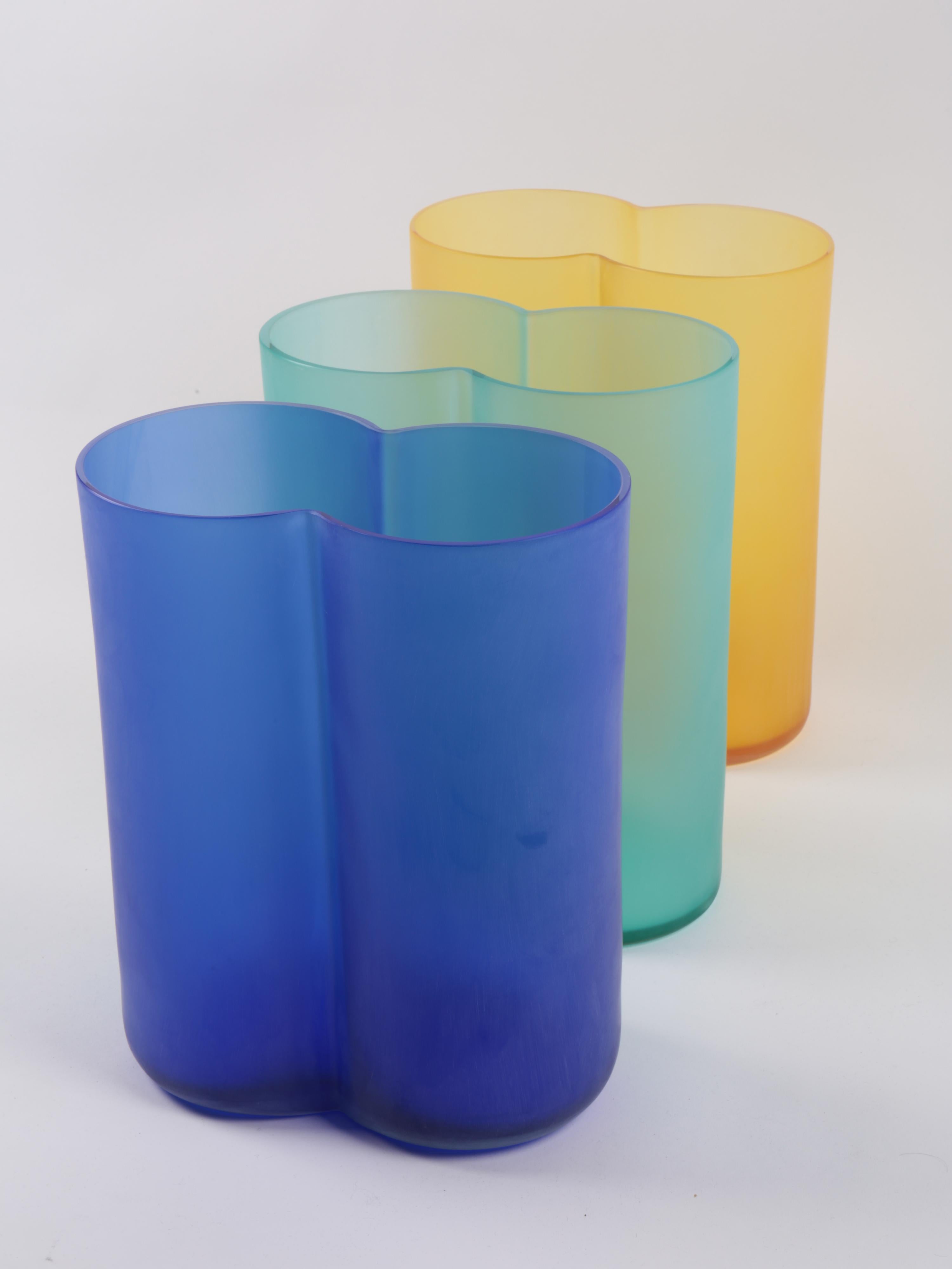 Altabella 23, Vaso Acqua Al Mare Blu Cobalto di Calori & Maillard in vendita 1