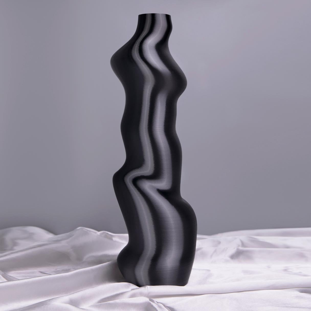 Postmoderne Altair, vase-sculpture durable contemporain noir