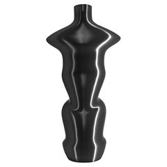 Altair, Schwarze zeitgenössische, nachhaltige Vase-Skulptur