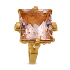 Altar of Eros Ring in 18 Karat Gold with 23.45ct Peachy Pink Brazilian Morganite
