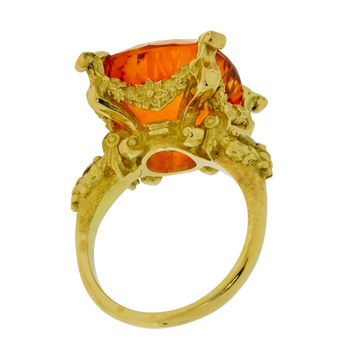 18 Karat Yellow Gold Ring with Concave Cut 14.81ct Citrine and Diamonds For Sale 4