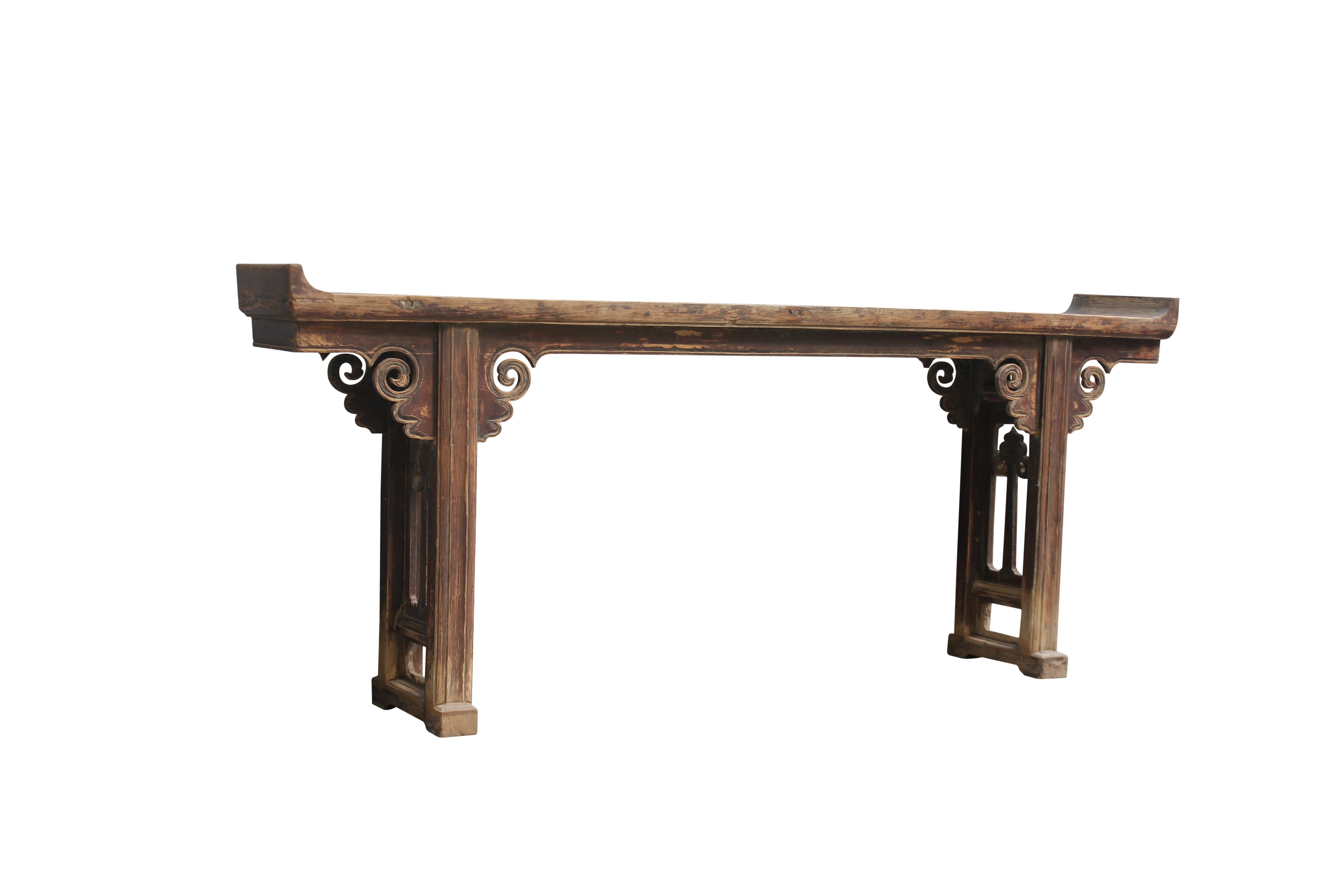 Chinese Export Altar Table with Cloud Spandrels For Sale