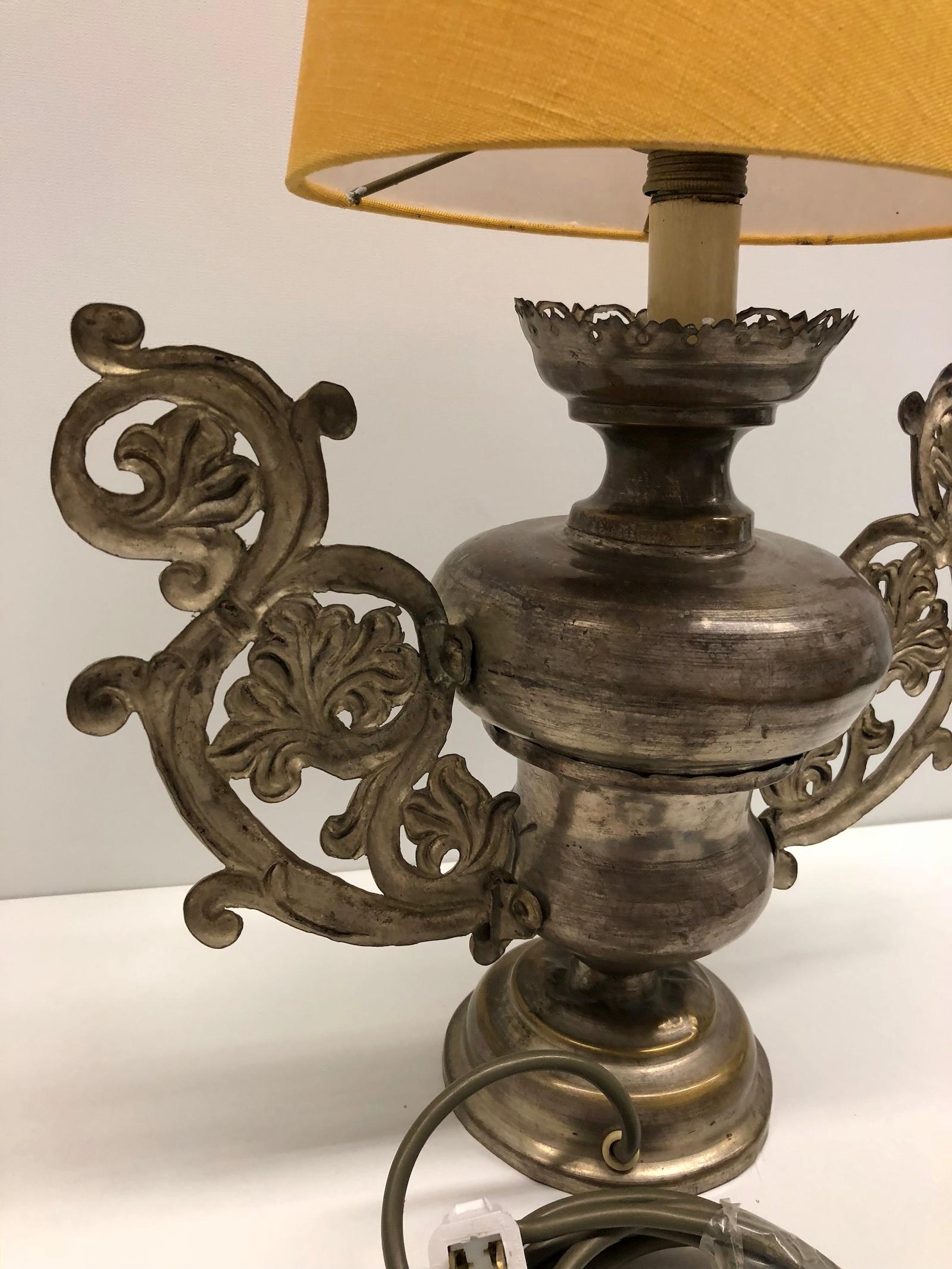 Vase d'autel du milieu du XVIIIe siècle transformé en lampe de bureau, européen, années 1950 en vente 1
