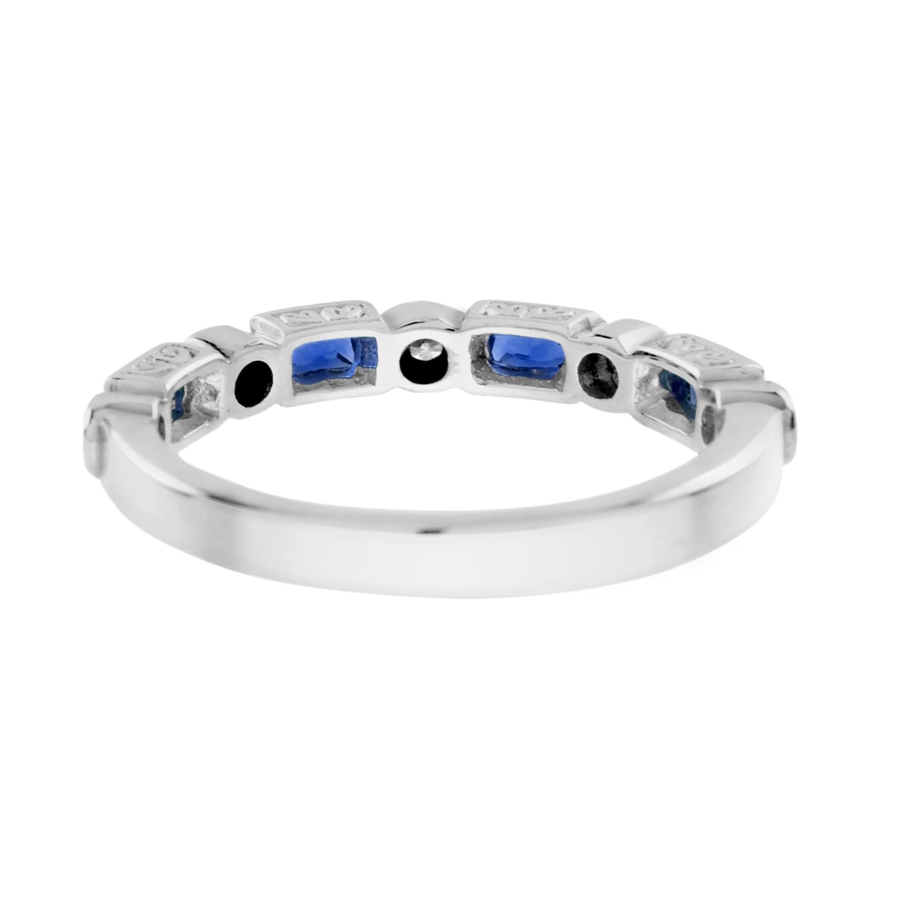 Taglio rotondo Alternate Baguette Blue Sapphire & Round Diamond Half Eternity White Gold Ring in vendita