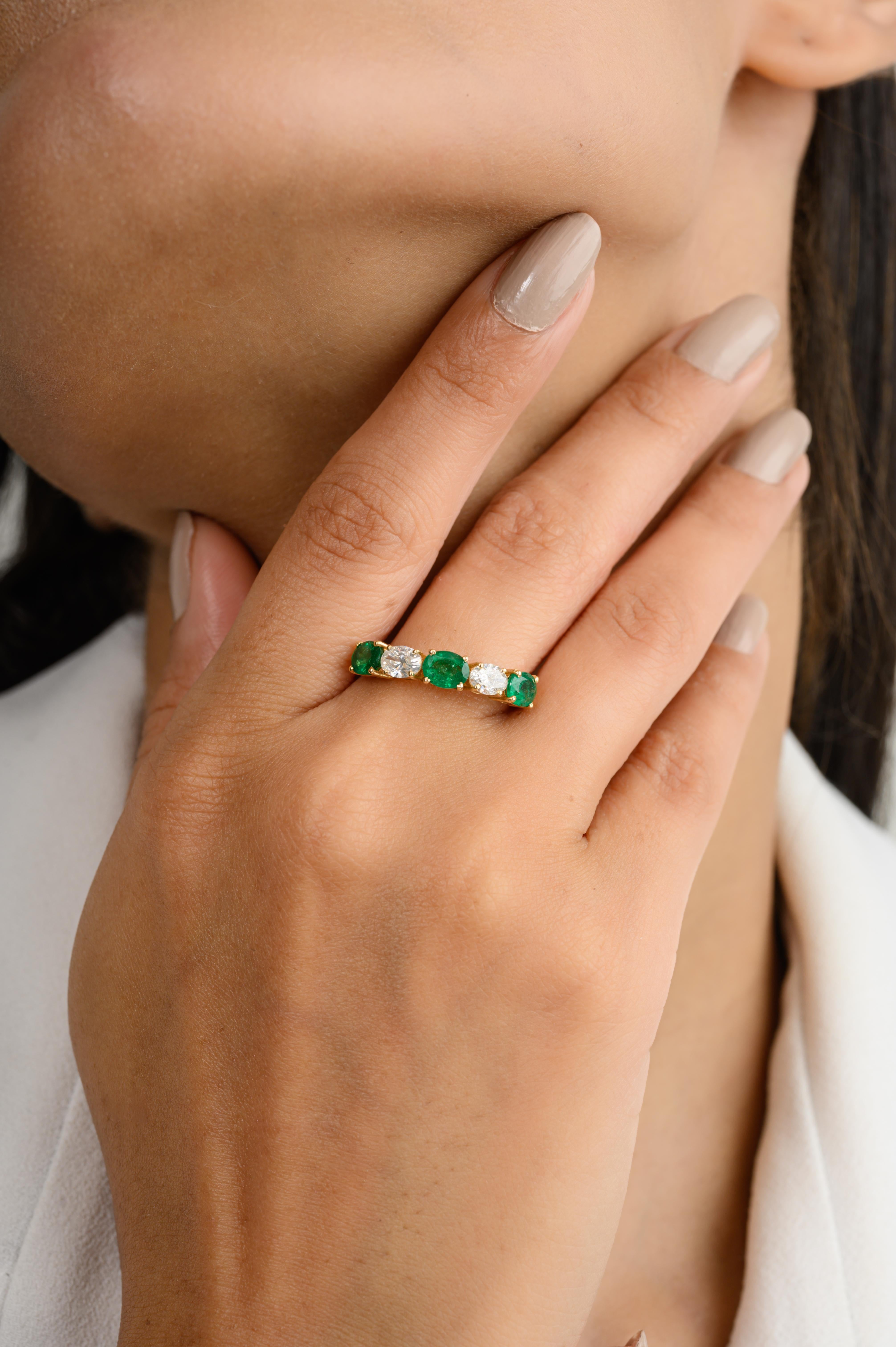 For Sale:  Alternate Emerald Diamond Engagement Ring for Her in 18k Solid Yellow Gold 6