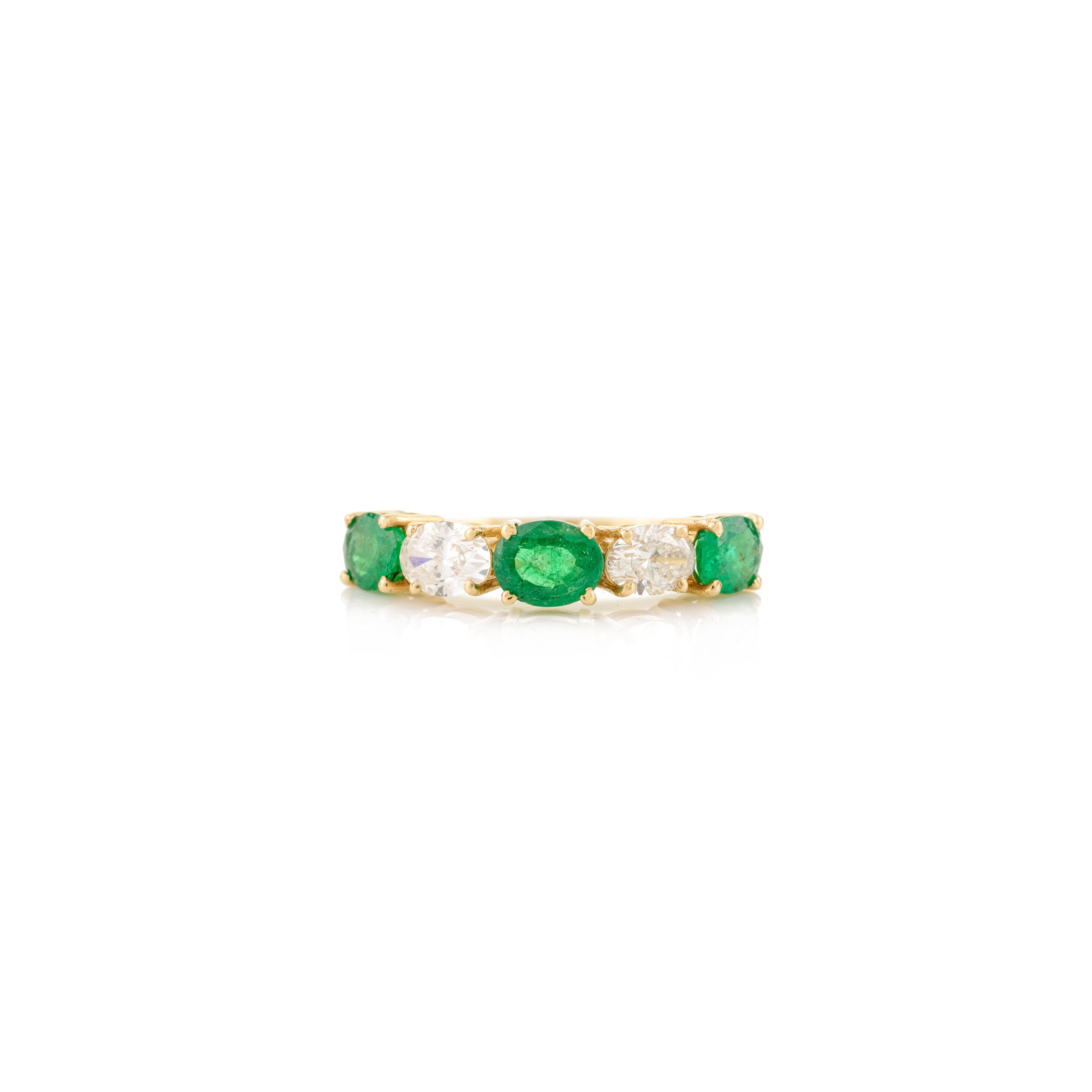 For Sale:  Alternate Emerald Diamond Engagement Ring for Her in 18k Solid Yellow Gold 8