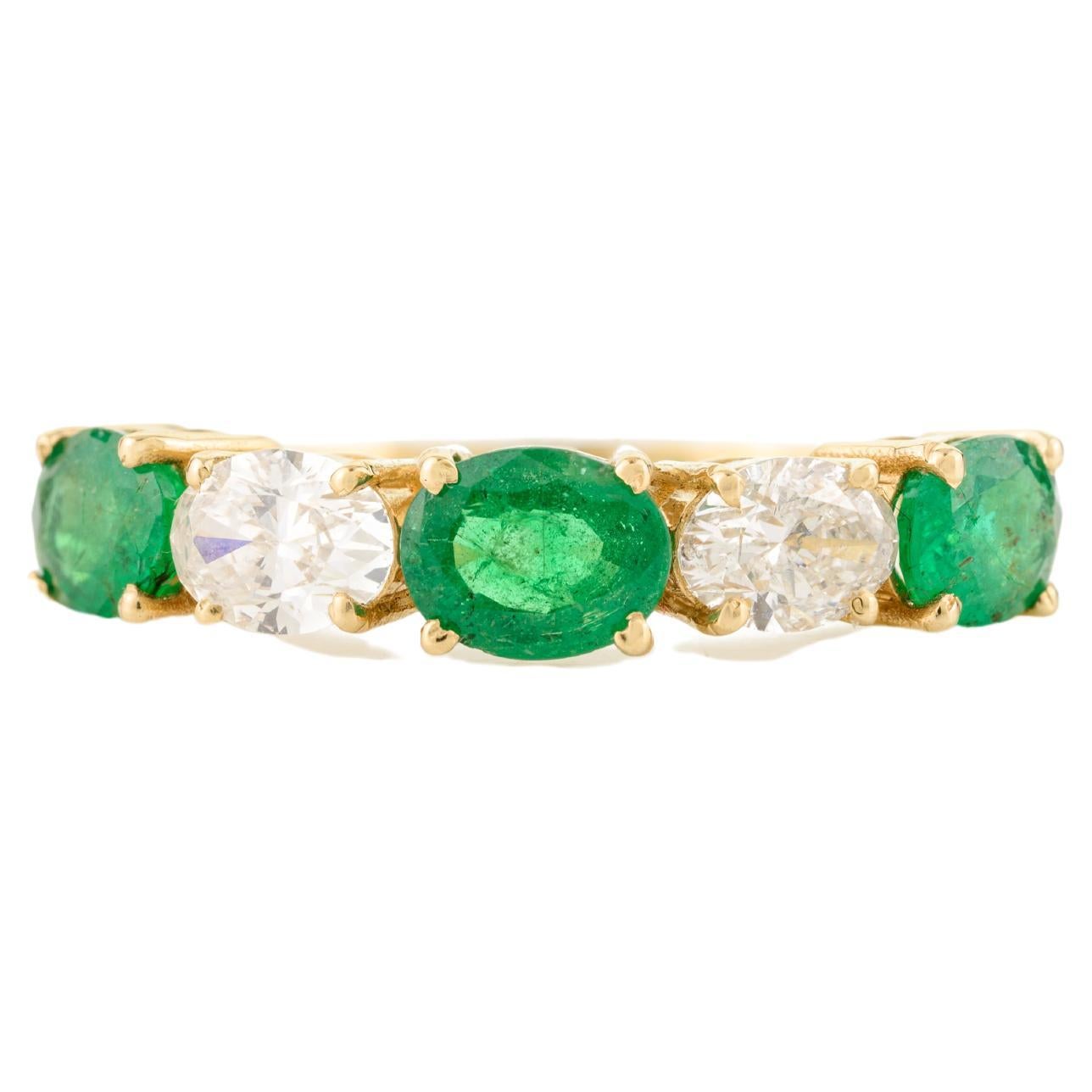 Alternativer Smaragd-Diamant-Verlobungsring für sie aus massivem 18k-Gelbgold