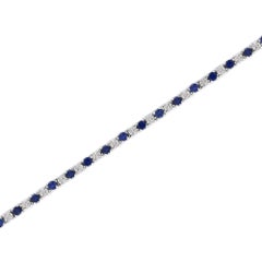Bracelet en or blanc 14K avec lignes de tennis alternées de saphirs bleus ronds et de diamants
