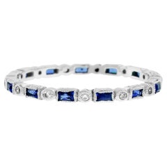 Eternity-Ring aus Platin950 mit abwechselnd Saphir und Diamant im Art-déco-Stil