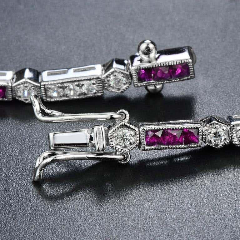 Alternate Triple Red Pink Ruby & Diamond Tennis Line 14K White Gold Bracelet im Zustand „Neu“ im Angebot in Oakton, VA
