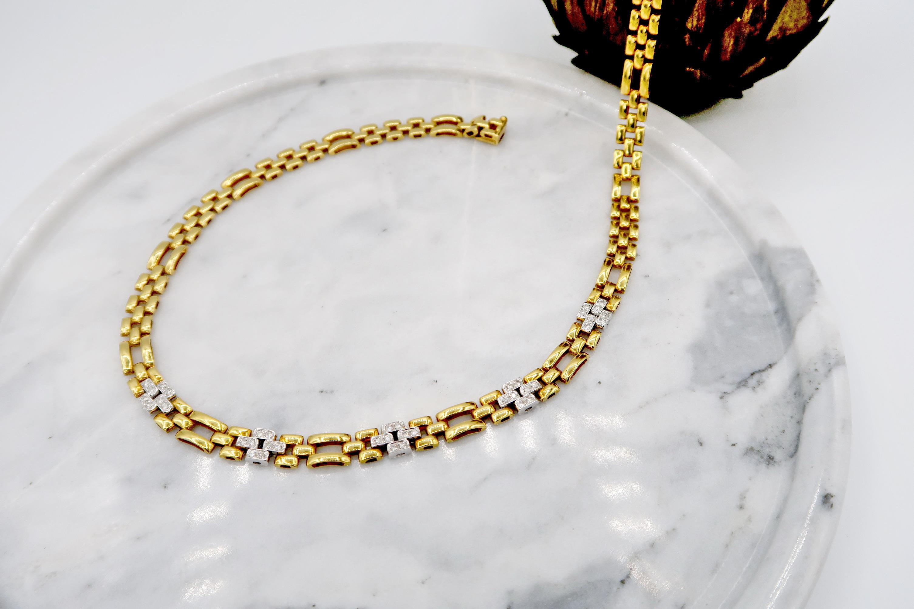 Alternating Diamond 18K Gold Panther Link Necklace

Length: 16 inches
Width: 7 mm

Diamond: 0.80 ct
Gold: 18K Gold, 42.337 g