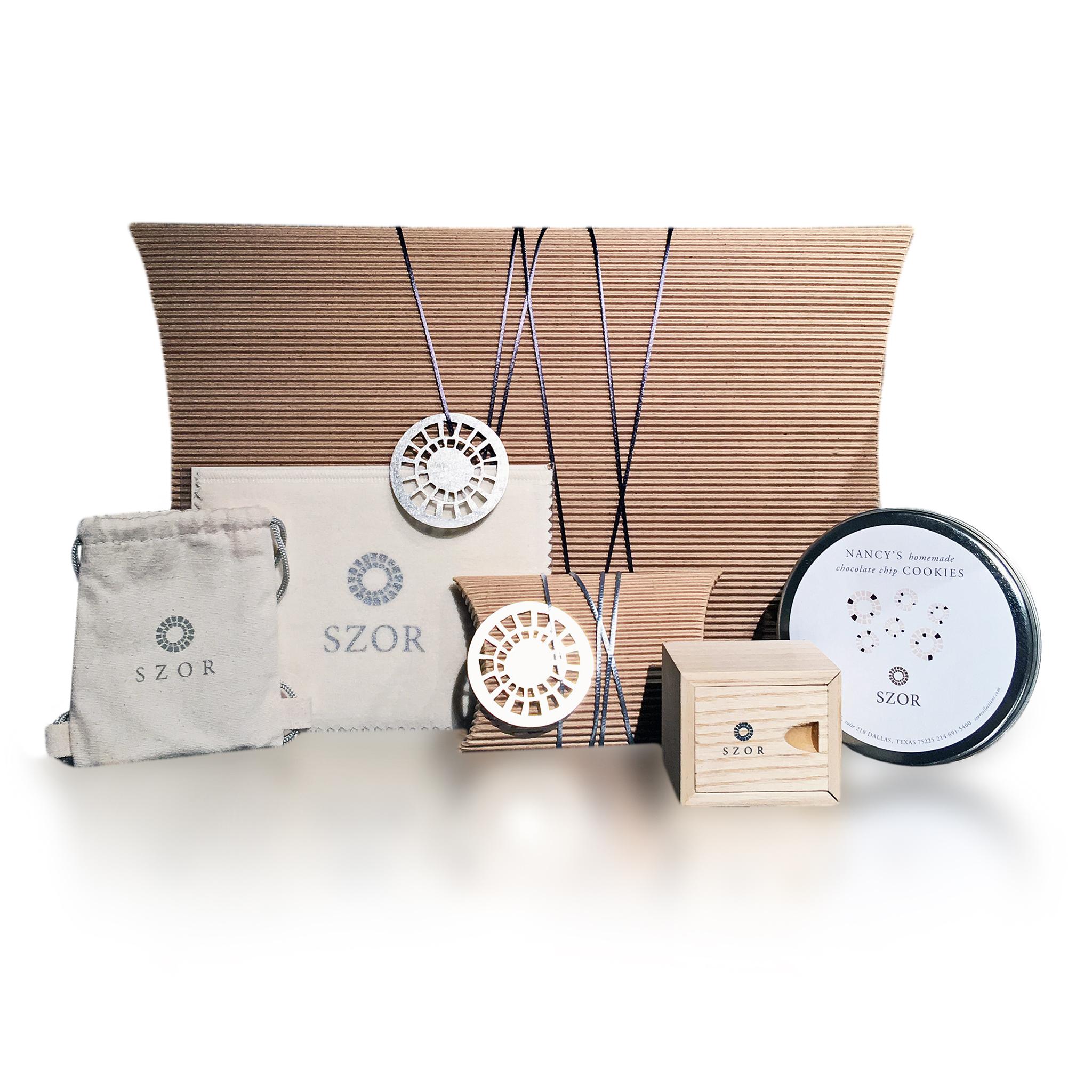 Gliederhalskette aus Gelbgold mit abwechselnd abwechselnden Diamanten und oxidiertem Silber, Atelier Zobel im Angebot 2
