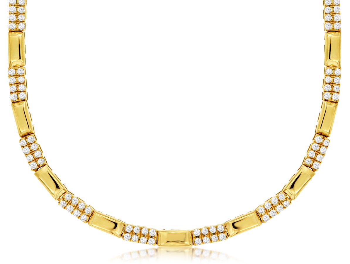 Il est accompagné d'une évaluation gemmologique par la GIA (GG/AJP).
Toutes les pierres précieuses sont naturelles
Diamants = 0,78 carats
Métal : Or jaune 14K
Longueur : 17 pouces
