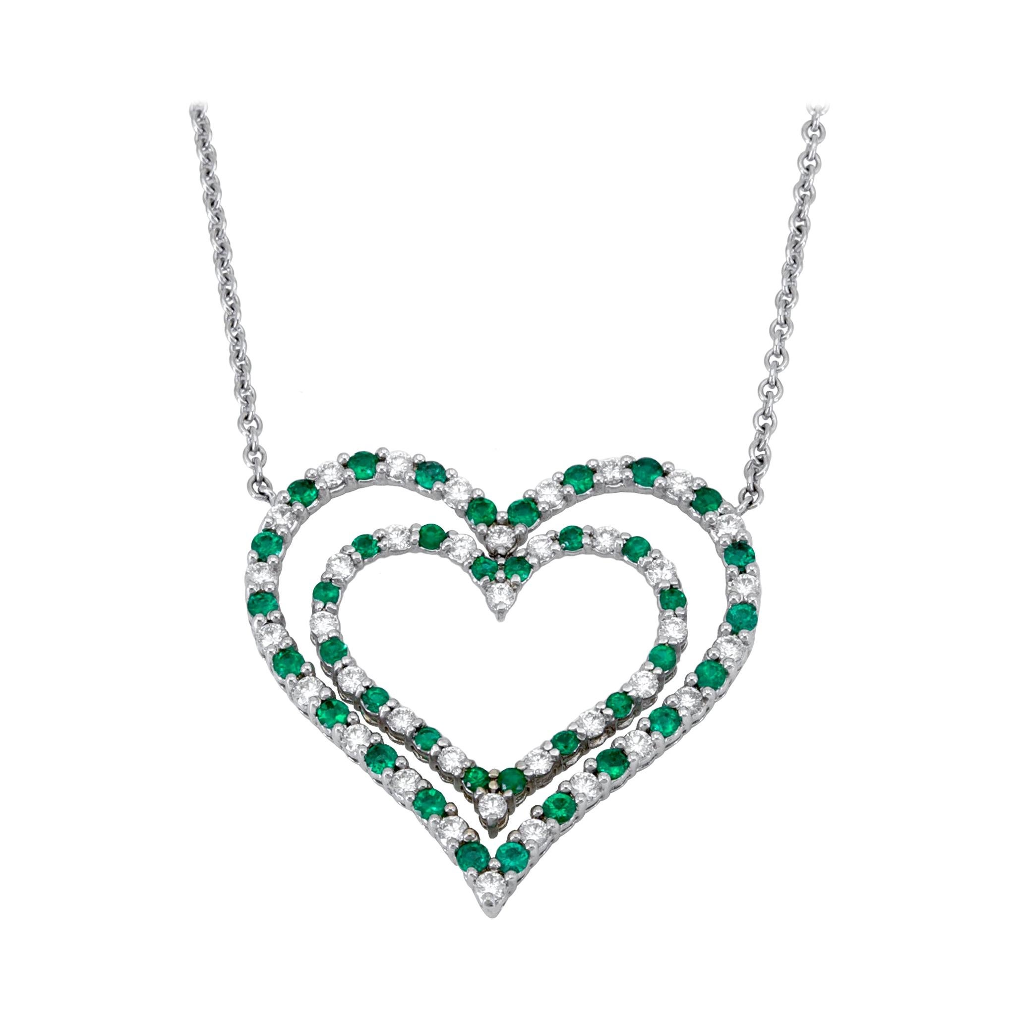 Alternating Green Emerald and Diamond Heart Pendant Necklace For Sale