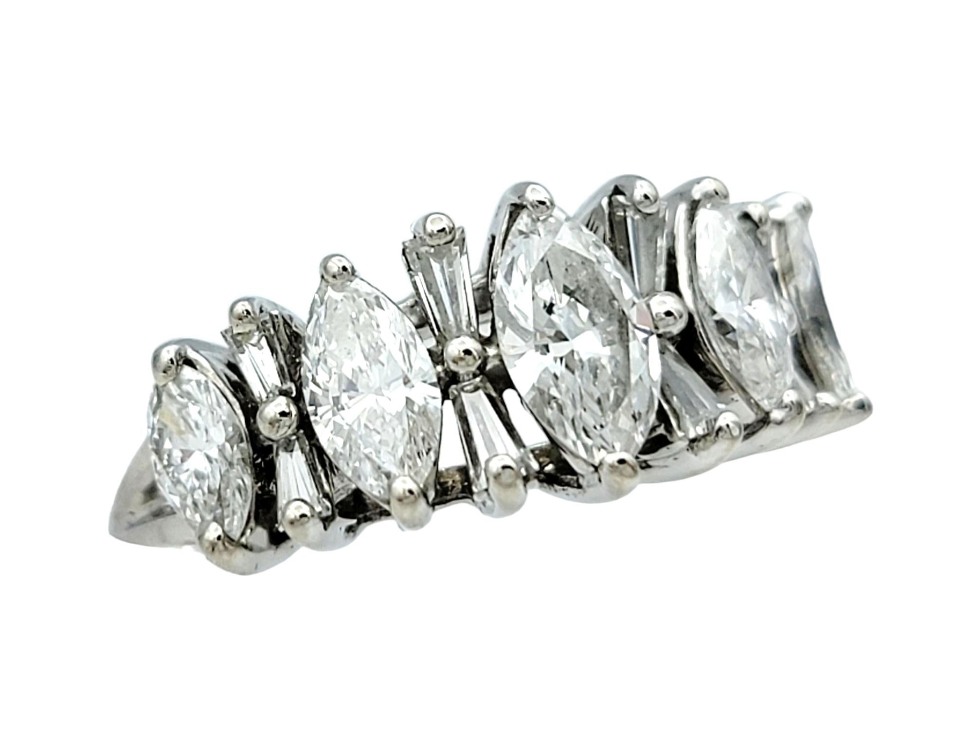 Abwechselnd Marquise und konische Baguette-Diamantbandring 14 Karat Weißgold (Zeitgenössisch)