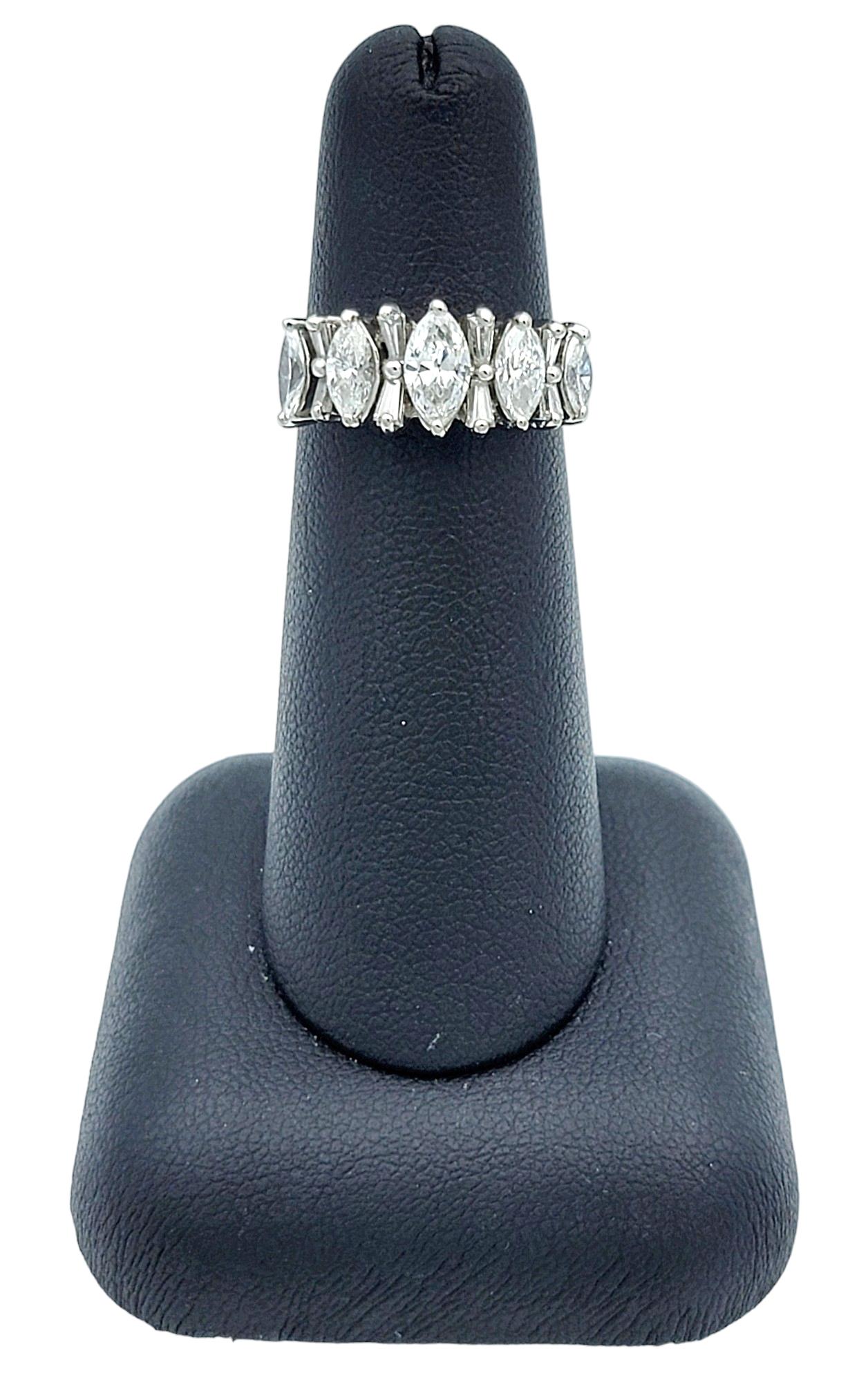 Abwechselnd Marquise und konische Baguette-Diamantbandring 14 Karat Weißgold 2