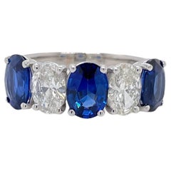 Alternating Oval Sapphire 
Diamond Ring in 18k White Gold