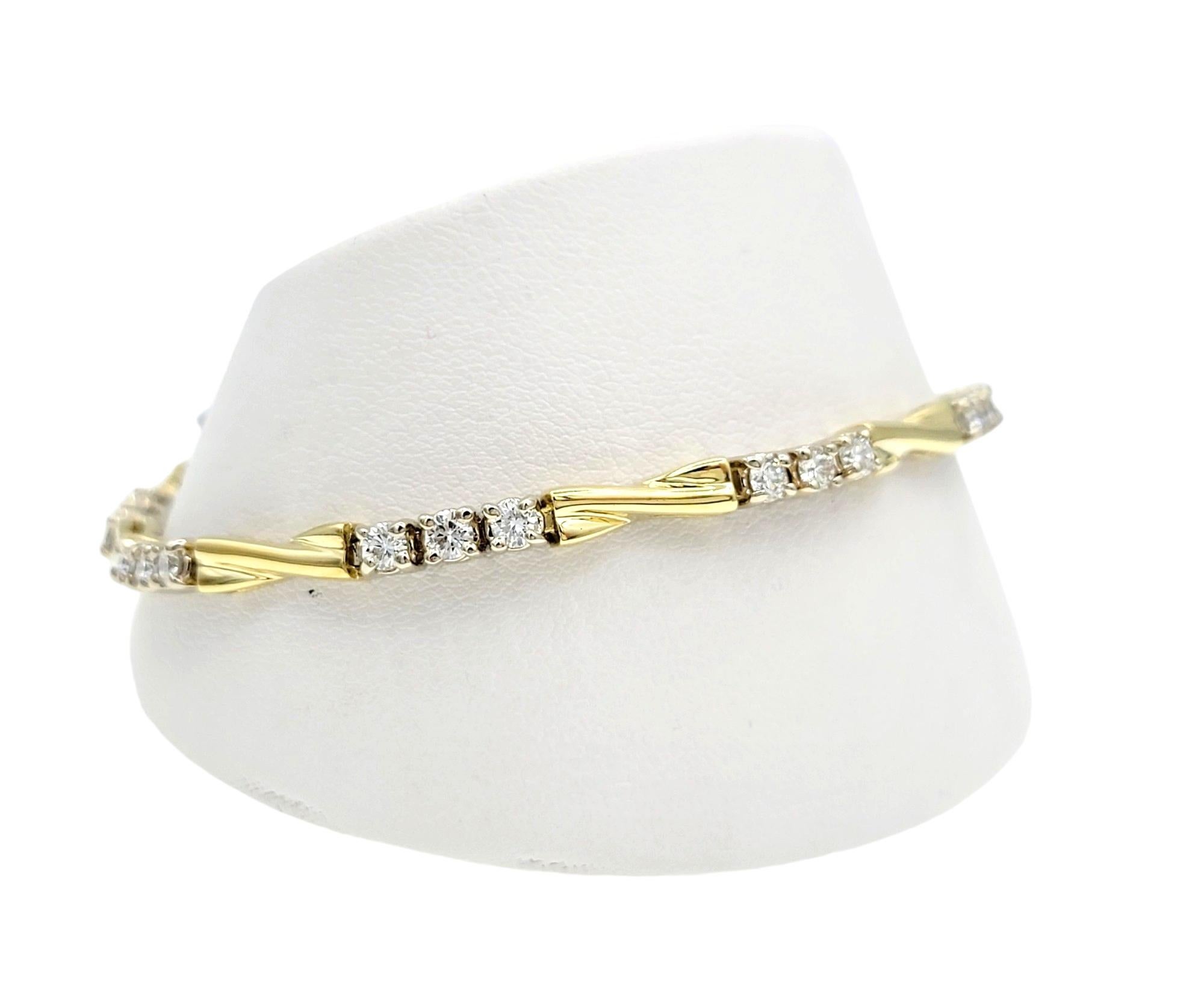 Bracciale con diamanti rotondi alternati e X allungata A Link in oro giallo 18 carati in vendita 3