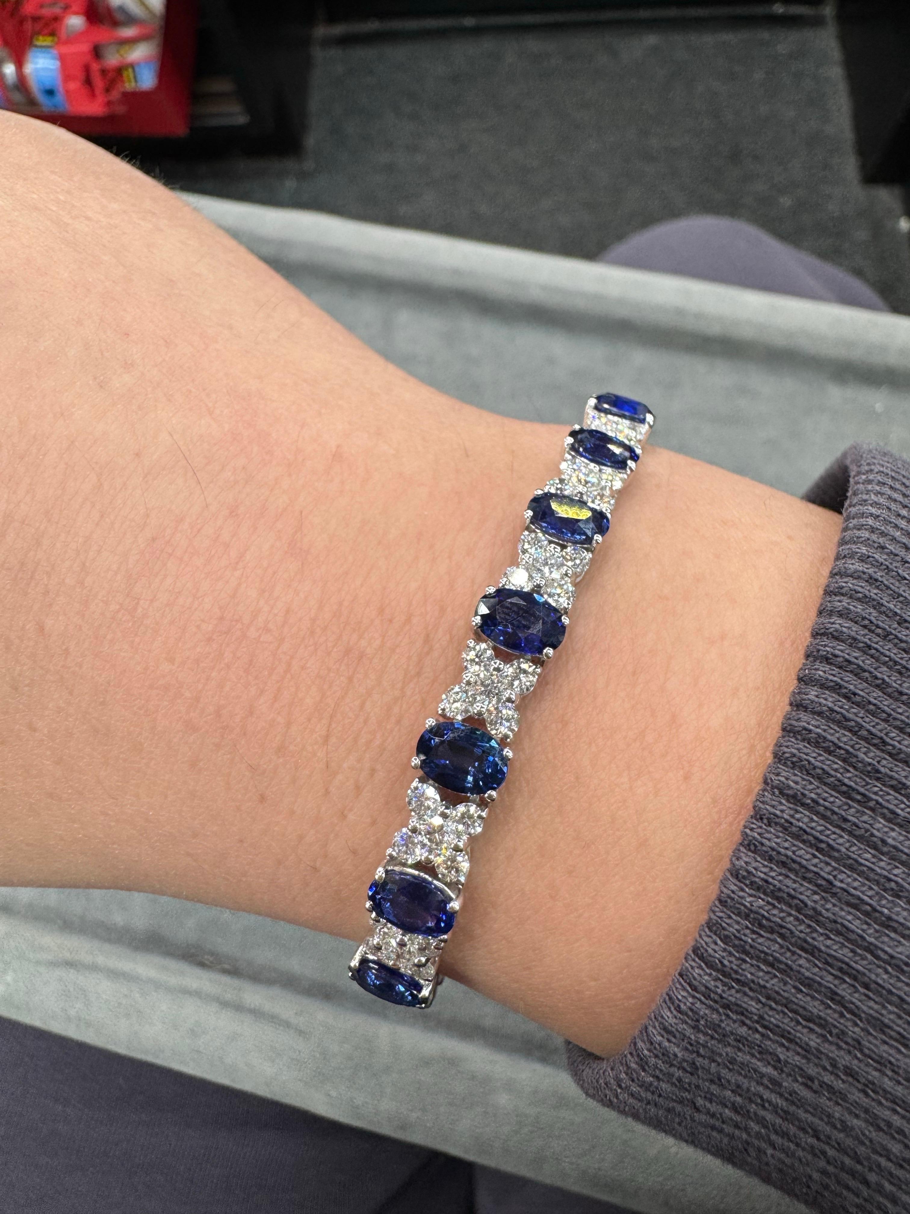 Alternating Sapphire & Diamond Tennis Bracelet 22.80 CTTW 18KT White Gold F VS (Ovalschliff) im Angebot