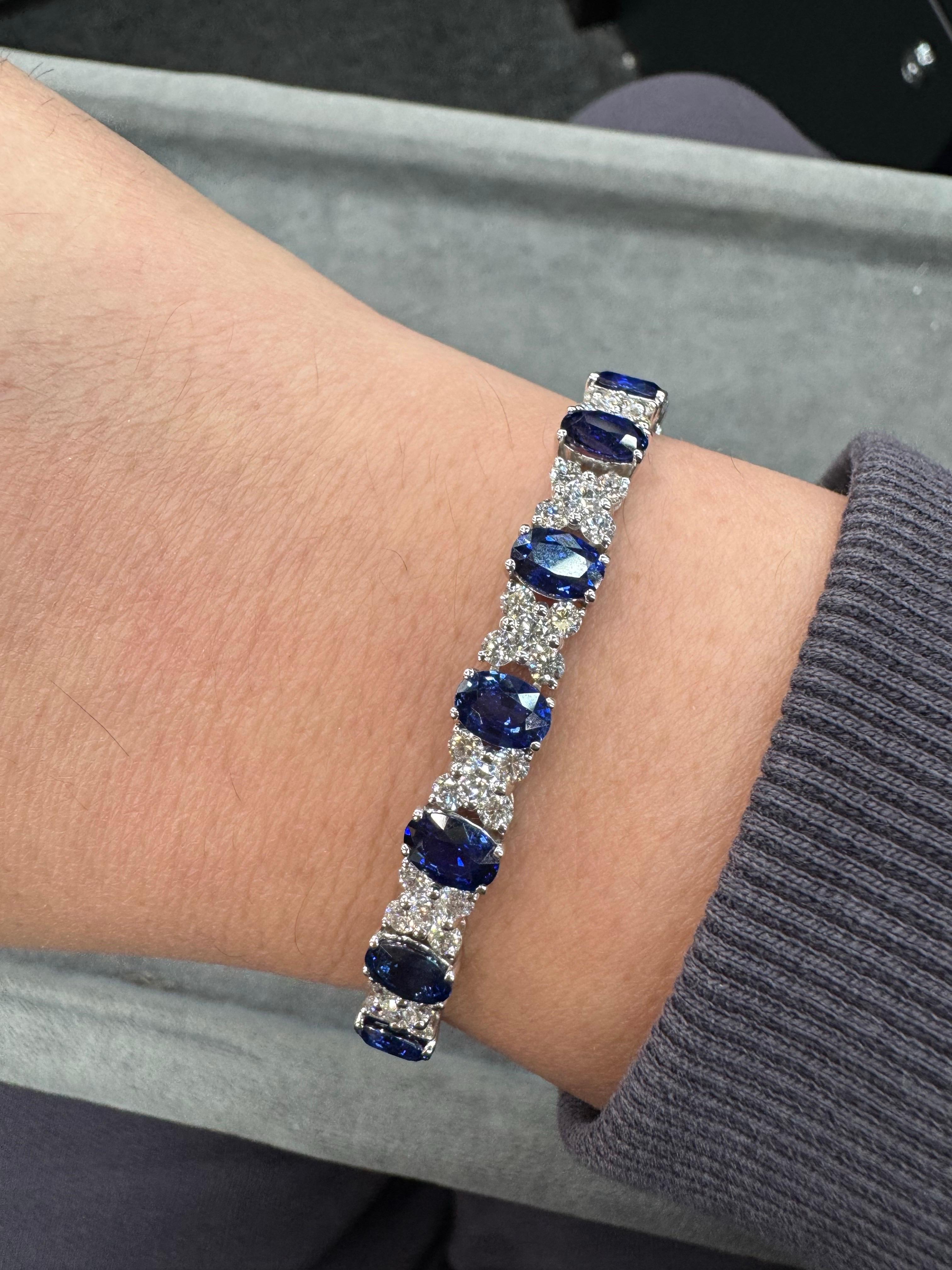 Alternating Sapphire & Diamond Tennis Bracelet 22.80 CTTW 18KT White Gold F VS im Zustand „Neu“ im Angebot in New York, NY