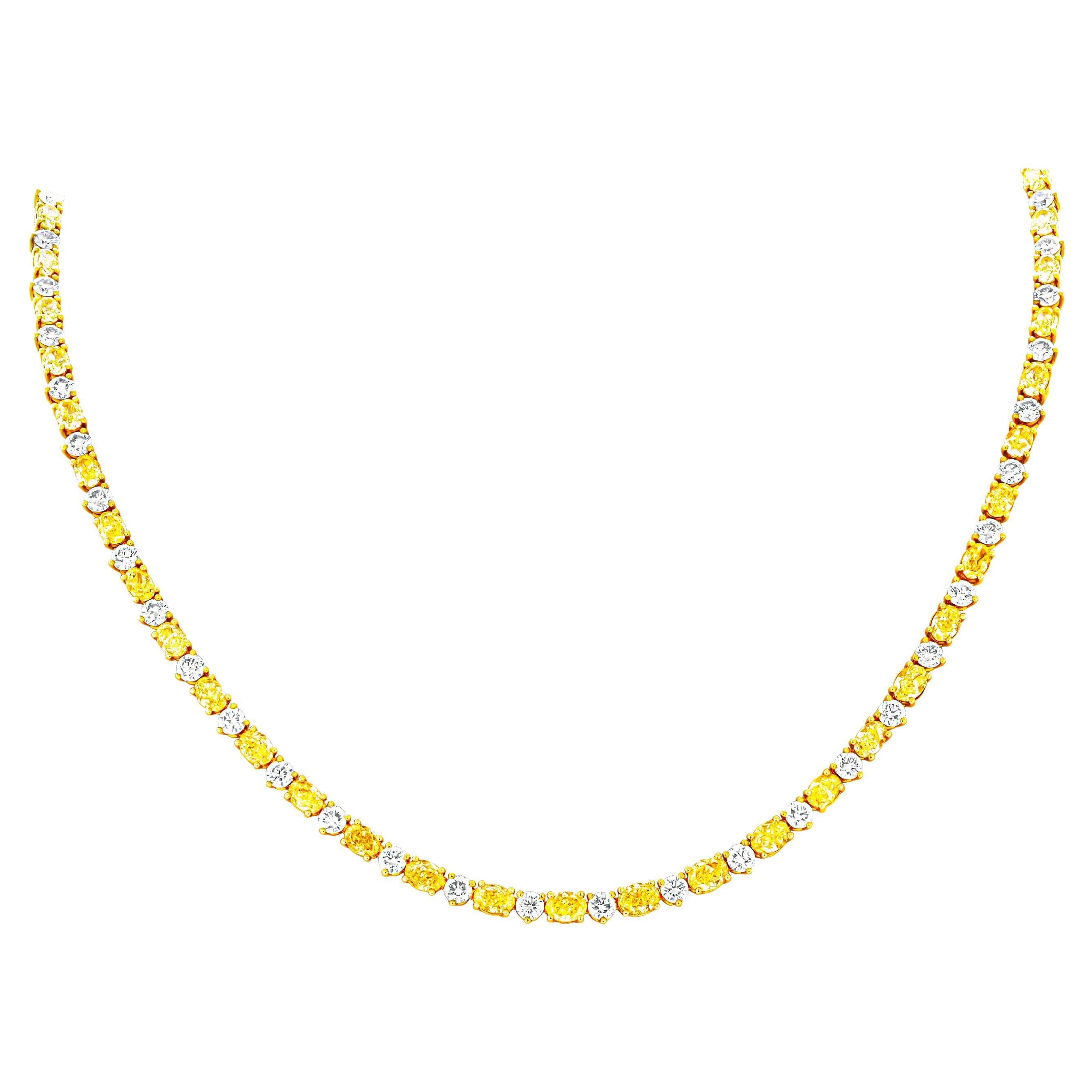 Collana Tennis alternata in YG 18k con diamanti ovali e rotondi in vendita