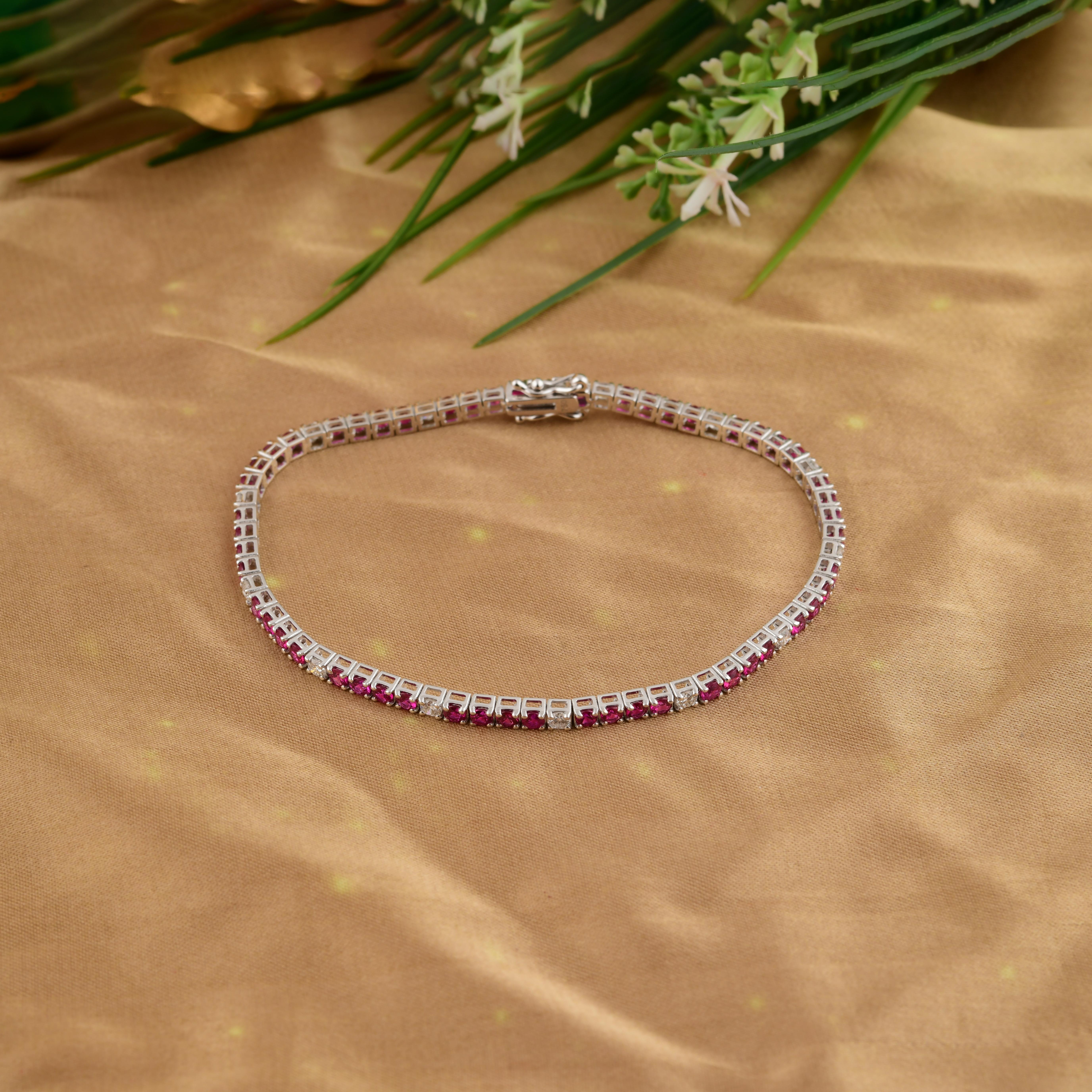 Alternative 3,81cts Rubin Diamant Sleek Armband 18k Solid White Gold im Angebot 1