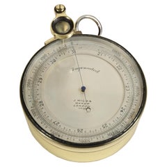 Brass barometric altimeter signed J. Hicks Maker London from the early 1900s