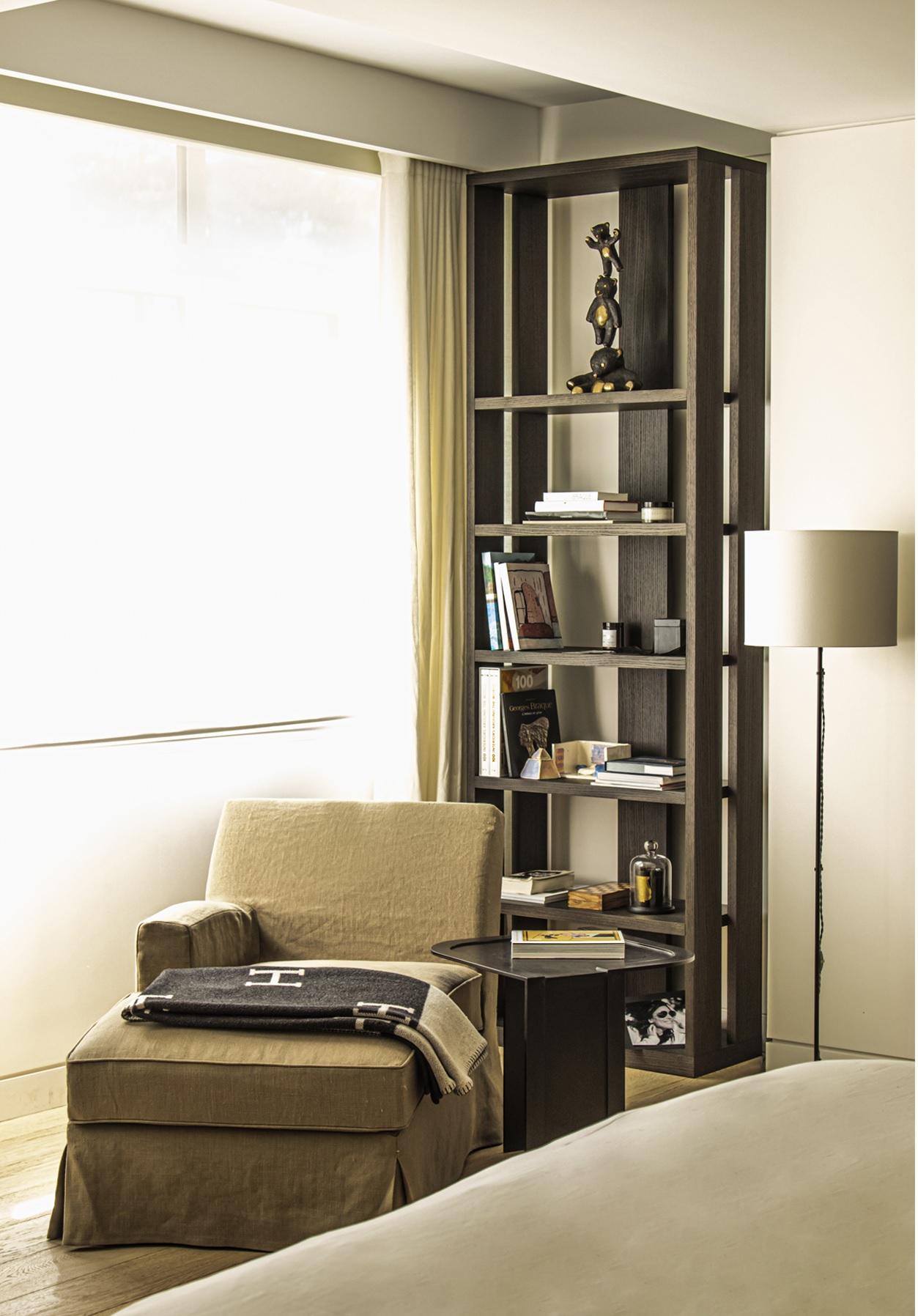 Alto Bookcase by LK Edition
Dimensions: 36 x 80 x H 280 cm
Materials: Black Stained Oak and one led. 

It is with the sense of detail and requirement, this research of the exception by the selection of noble materials and his culture of the