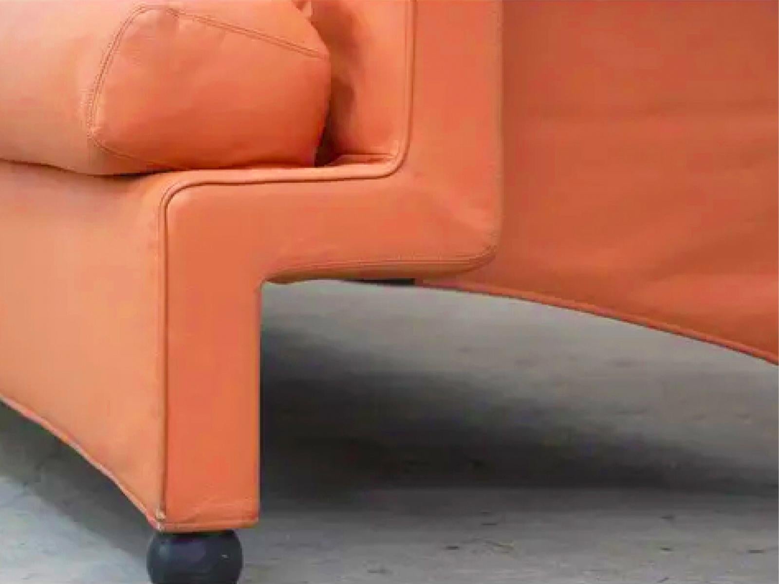 Leather Paolo Piva leather 'Altola' sofa for B&B Italia, Italy c1980.