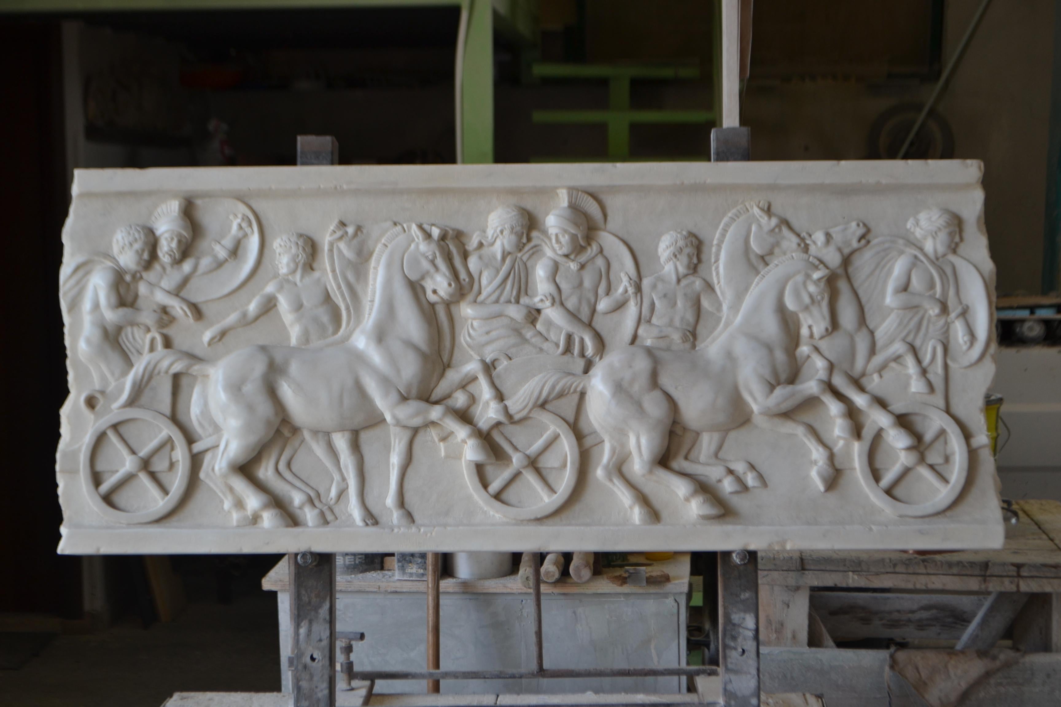 Scultura, altorilievo, bassorilievo, busto romano antico, arte romana, altorilievo bighe, arte classica, arte greca, busto, marmo bianco Carrara, scultura classica, altorilievo scolpito, scultura antica, busto antico, made in Italy
Altorilievo di